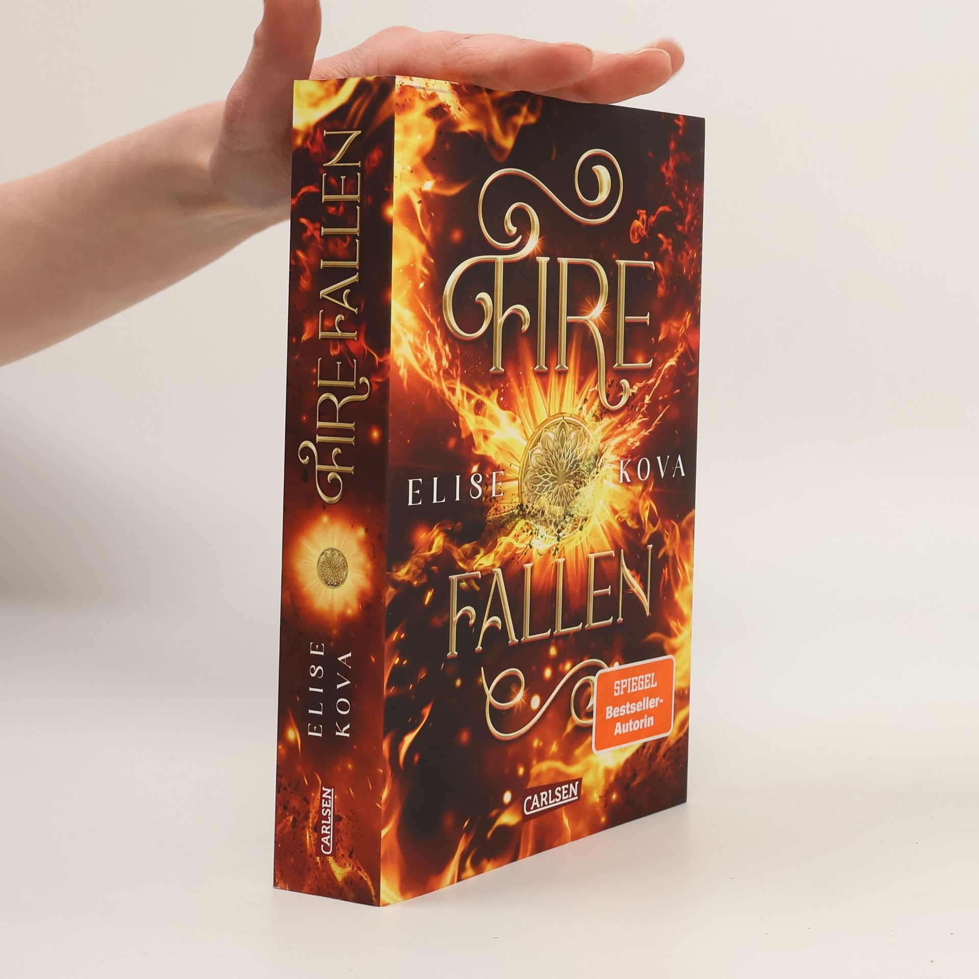 Elise Kova Fire fallen