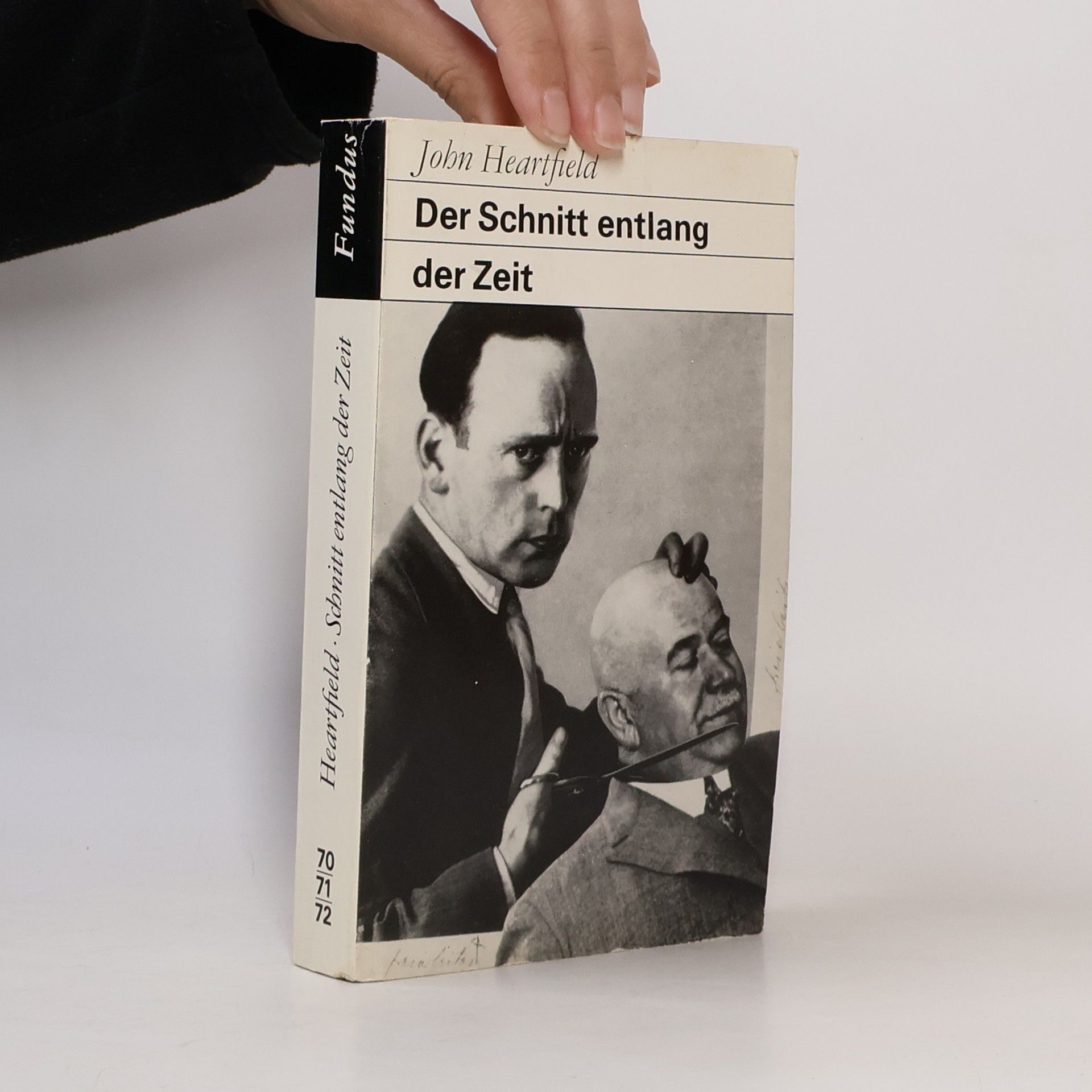 John Heartfield Der Schnitt entlang der Zeit