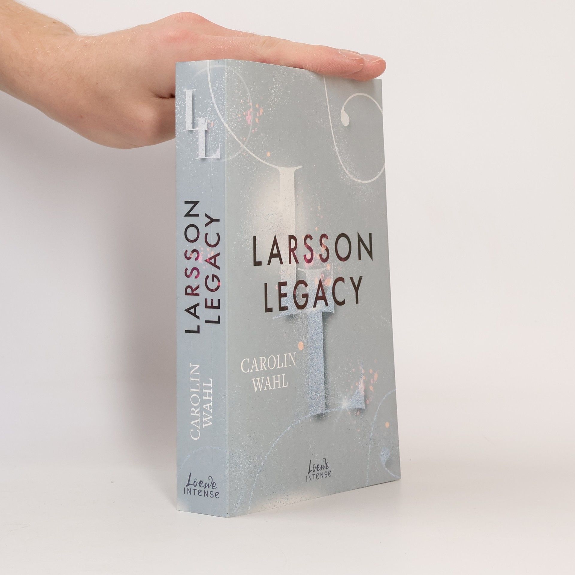 Larsson Legacy / Crumbling Hearts Bd.3