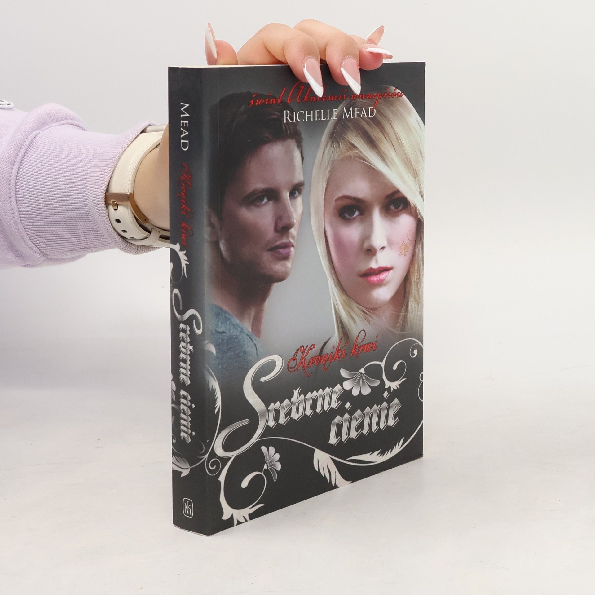 Richelle Mead Kroniki krwi - 5: Srebrne cienie