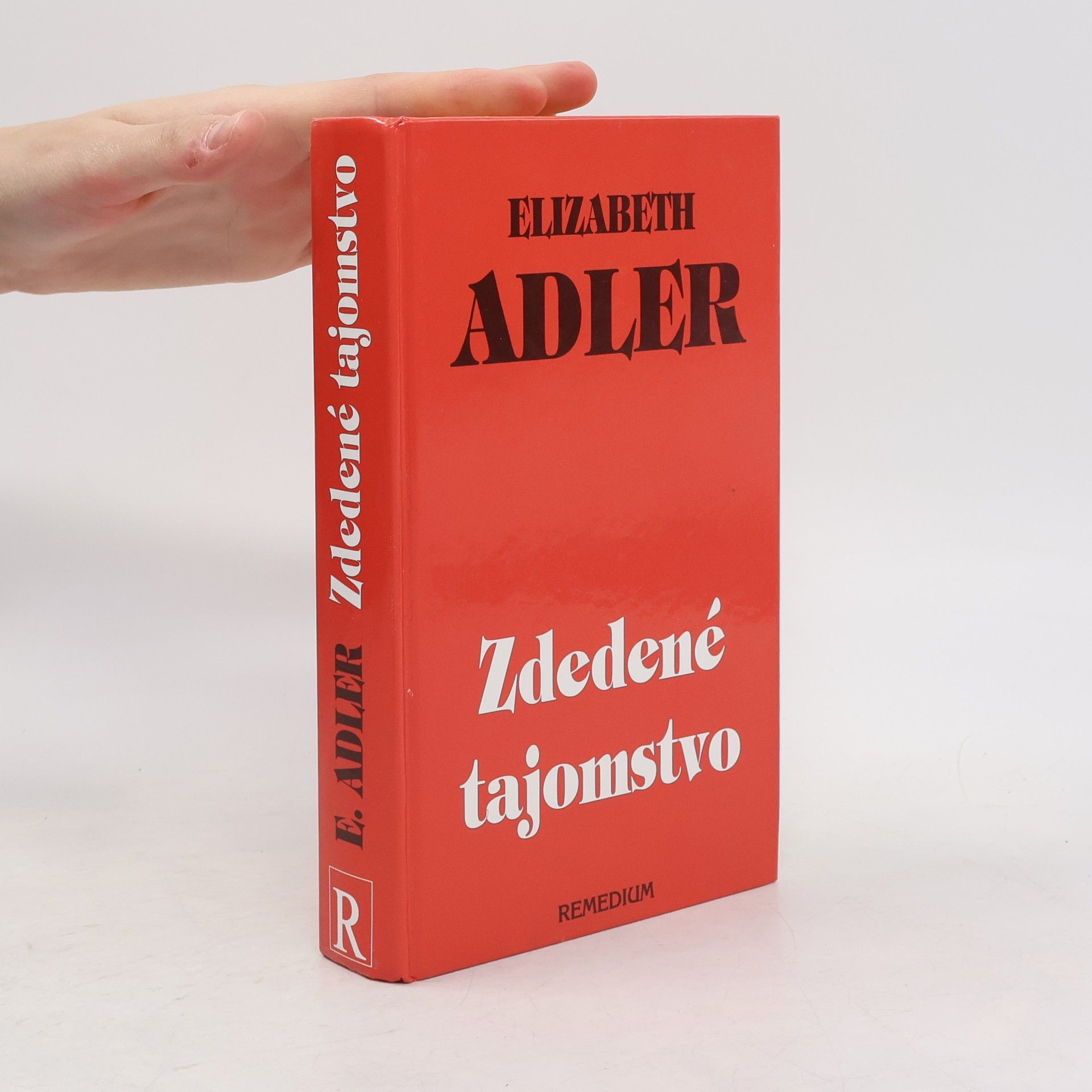 Elizabeth Adler Zdedené tajomstvo