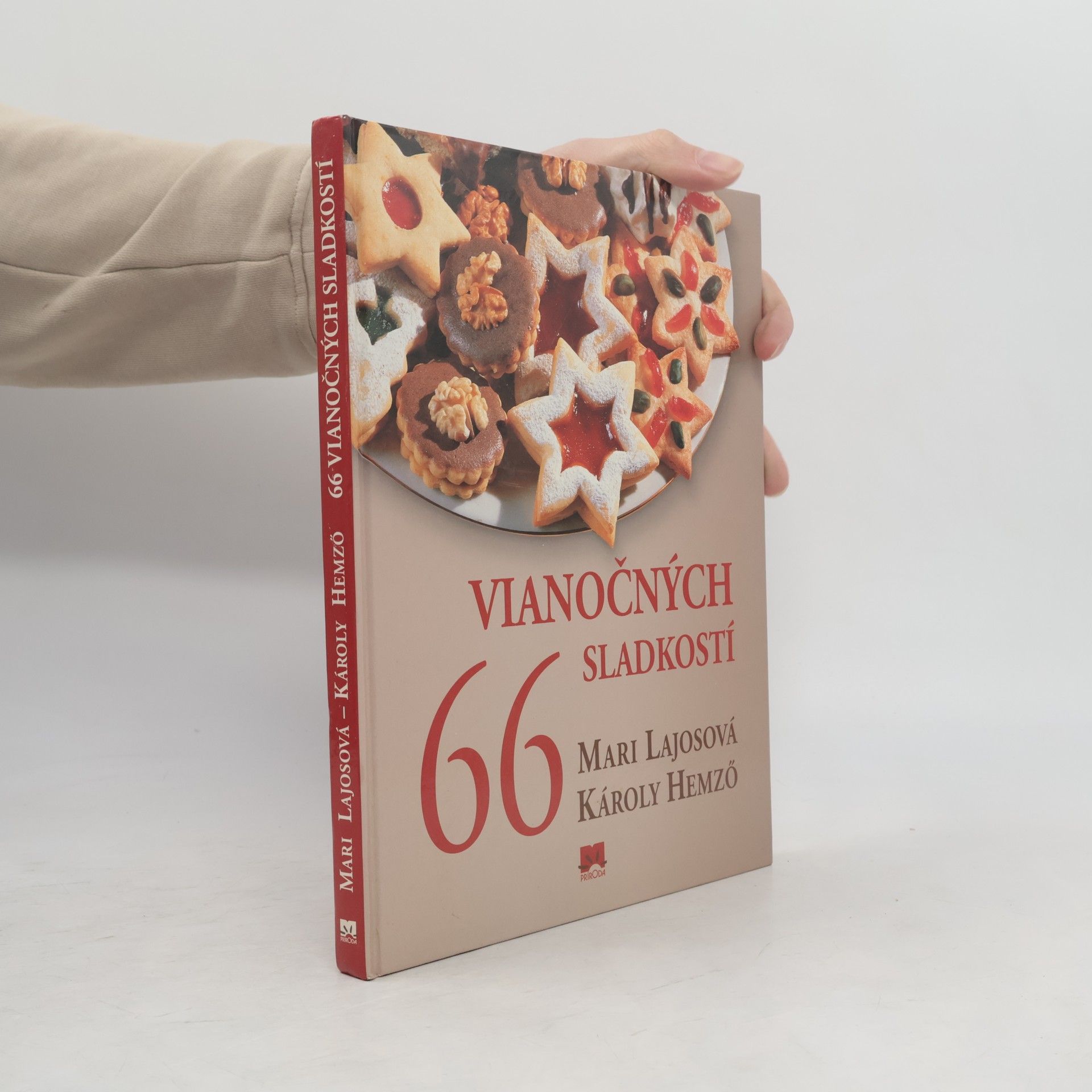 66 vianočných sladkostí