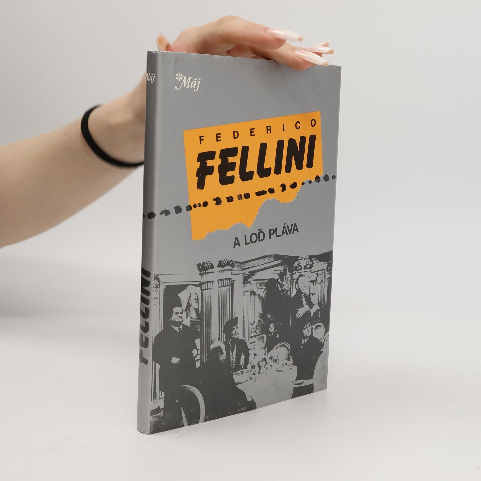 Federico Fellini A loď pláva