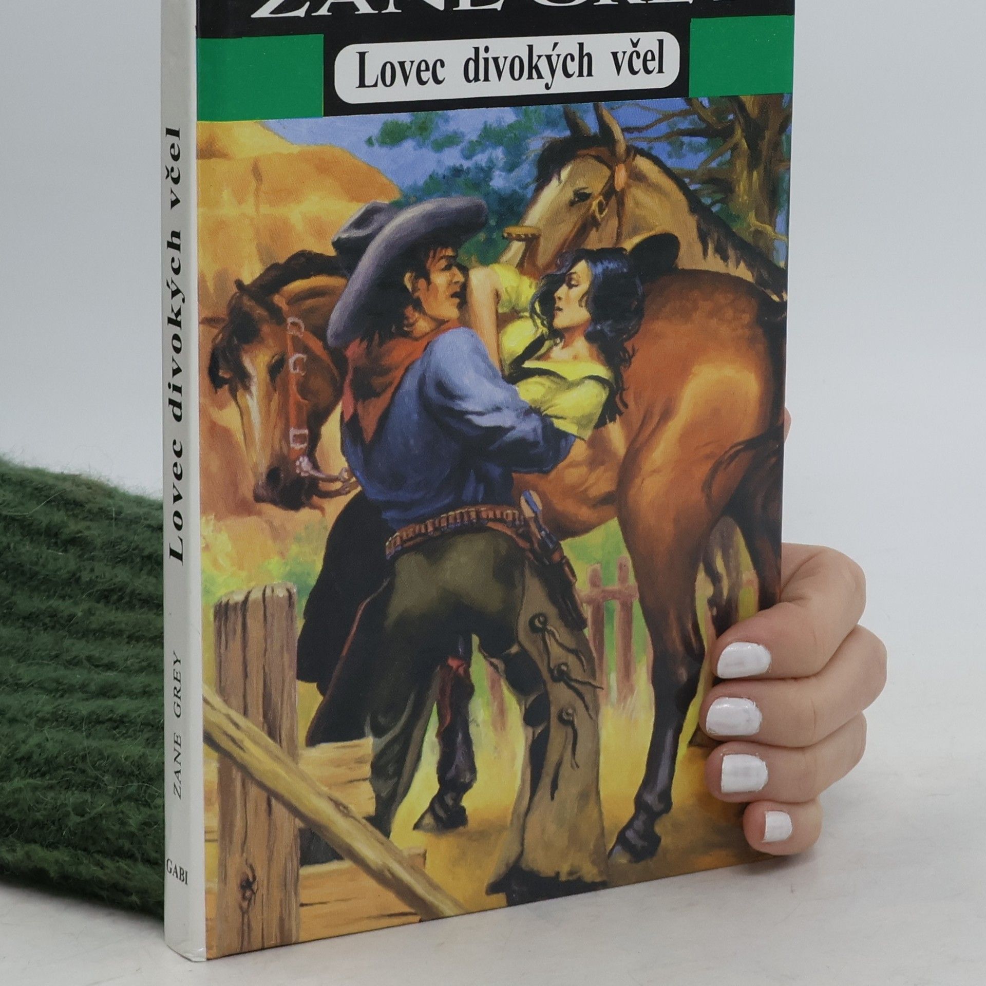 Lovec divokých včel