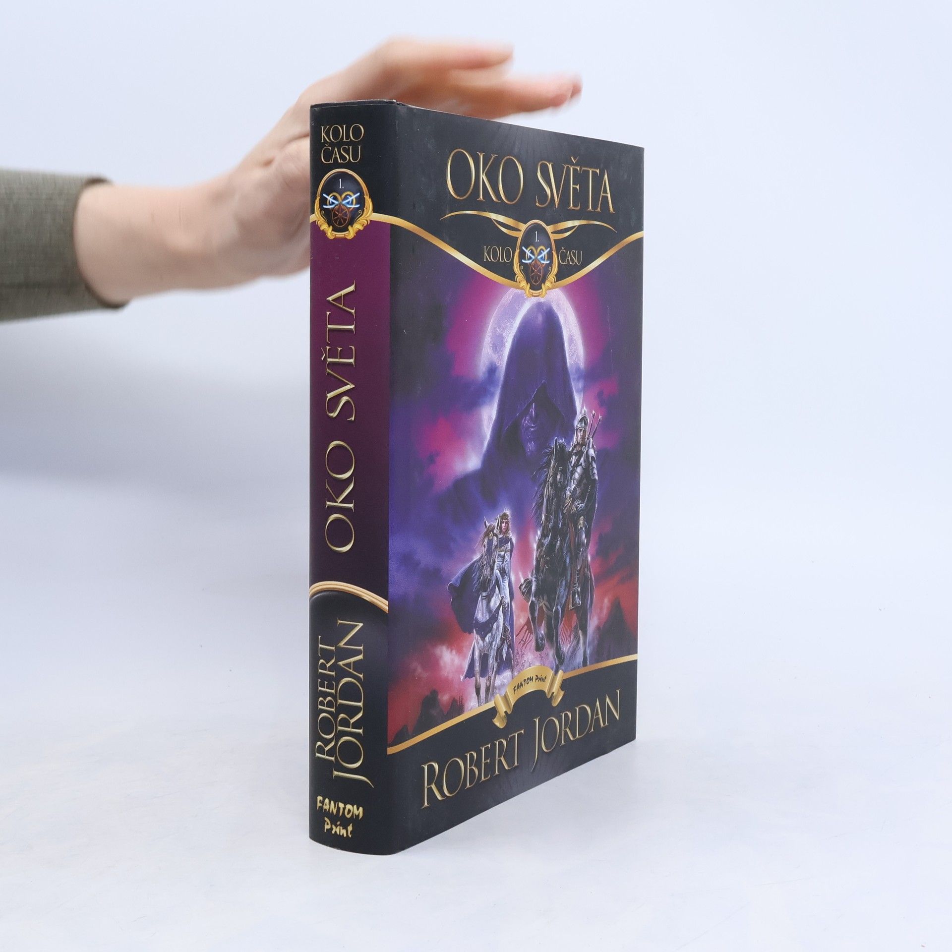 Robert Jordan Kolo času 1. Oko světa