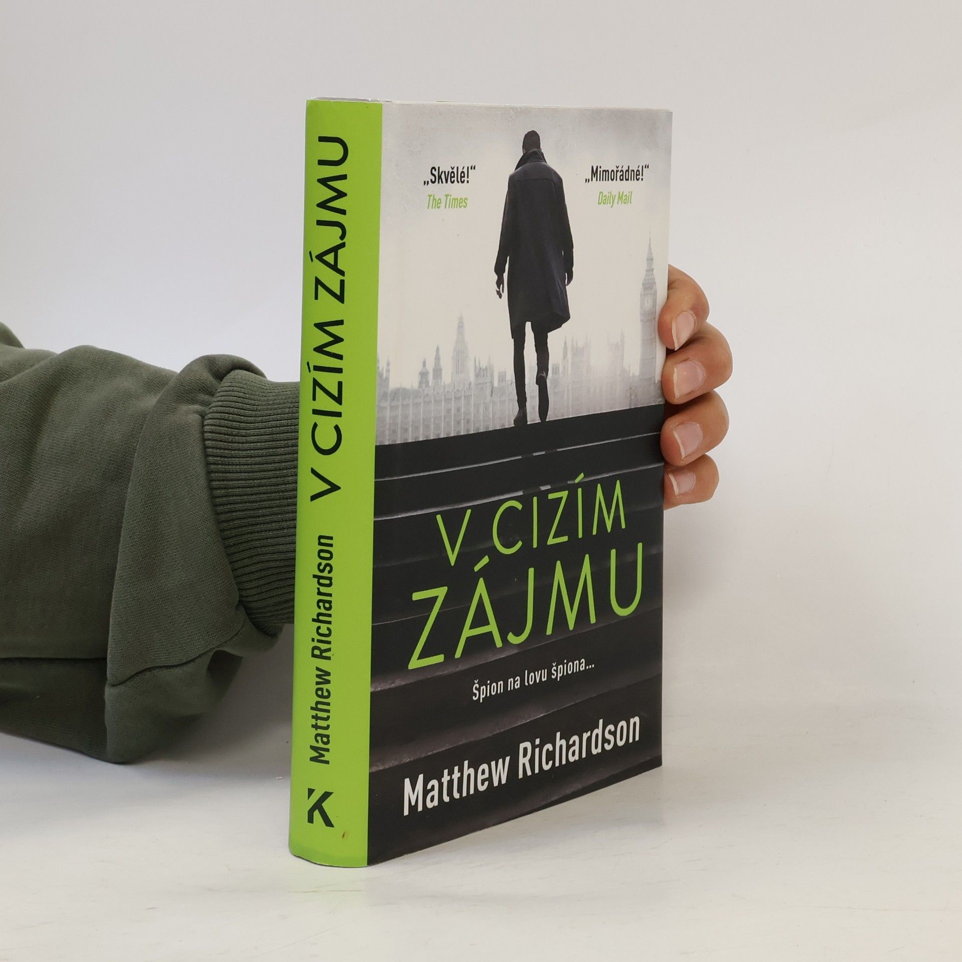 V cizím zájmu