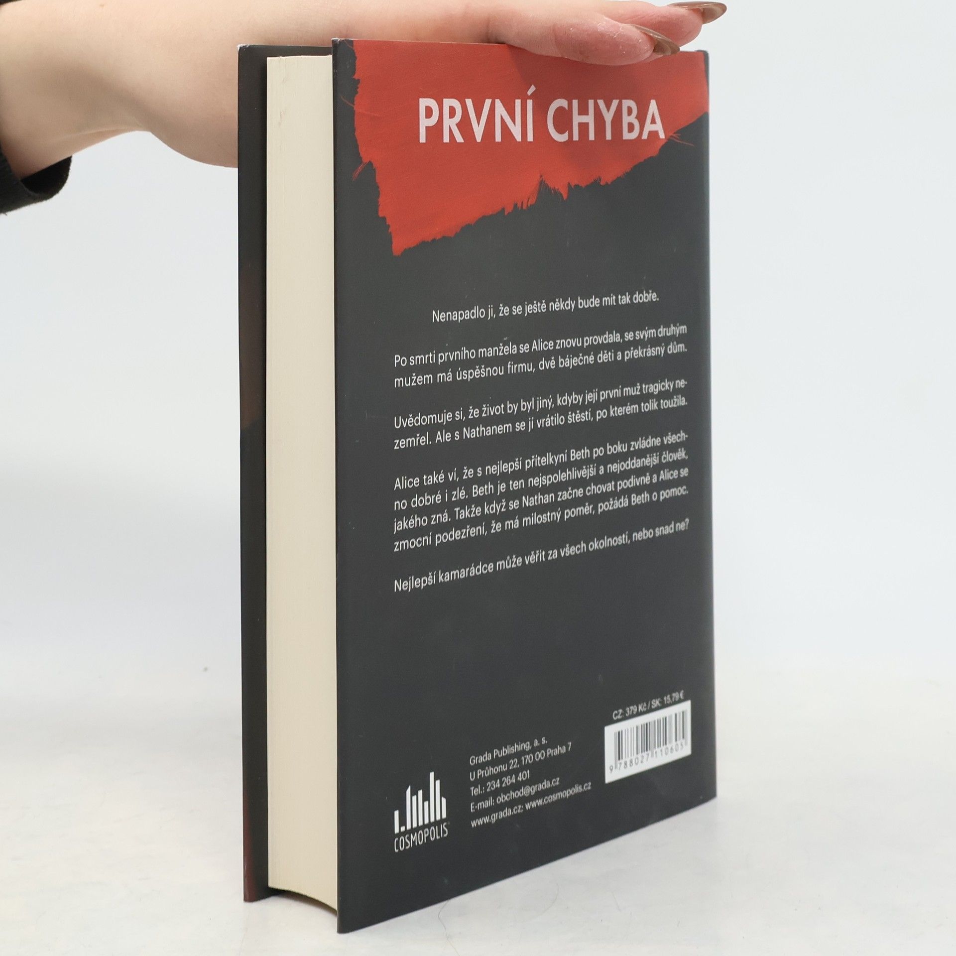 Sandie Jones První chyba : byla zároveň ta poslední...