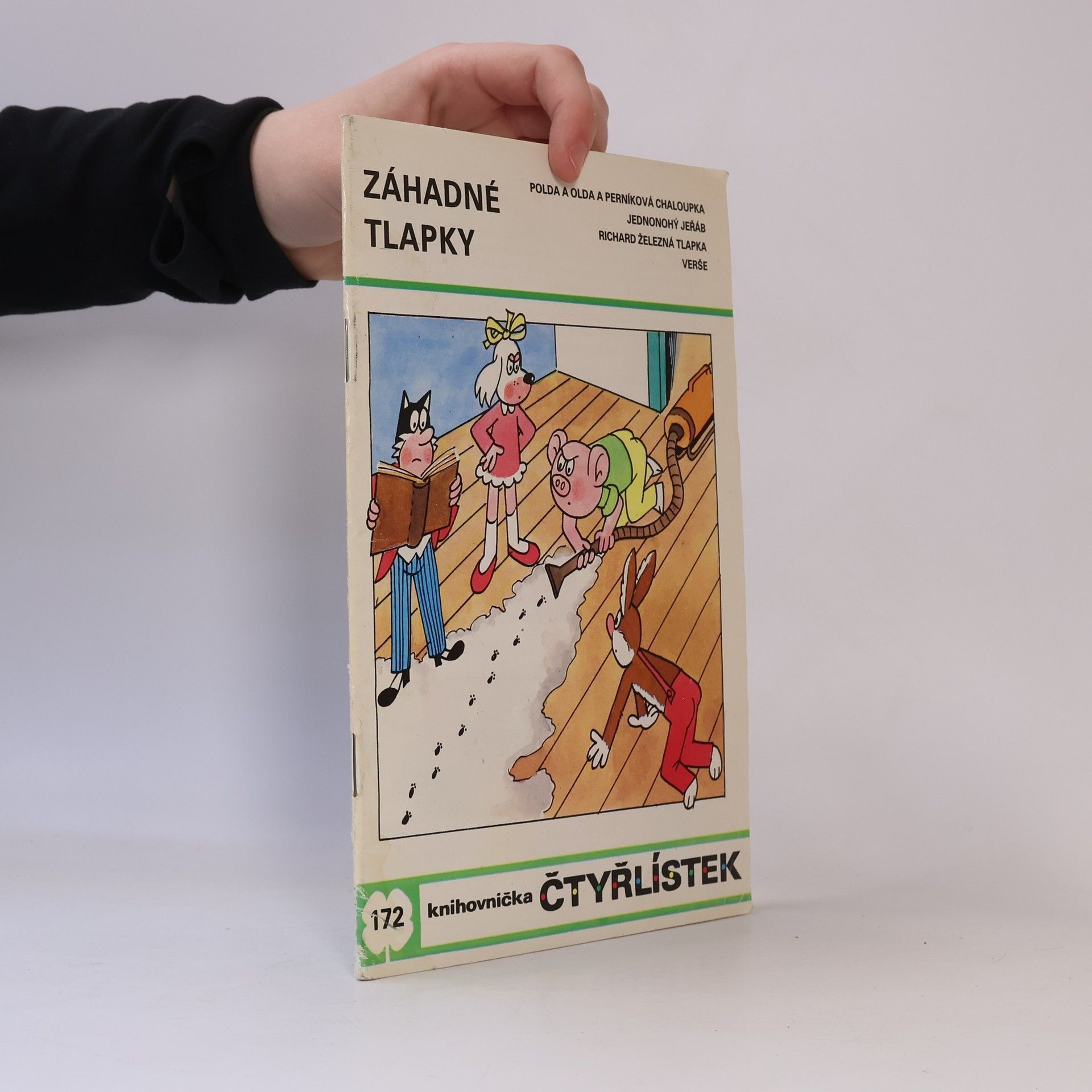 Ljuba Štíplová Čtyřlístek 172. Záhadné tlapky