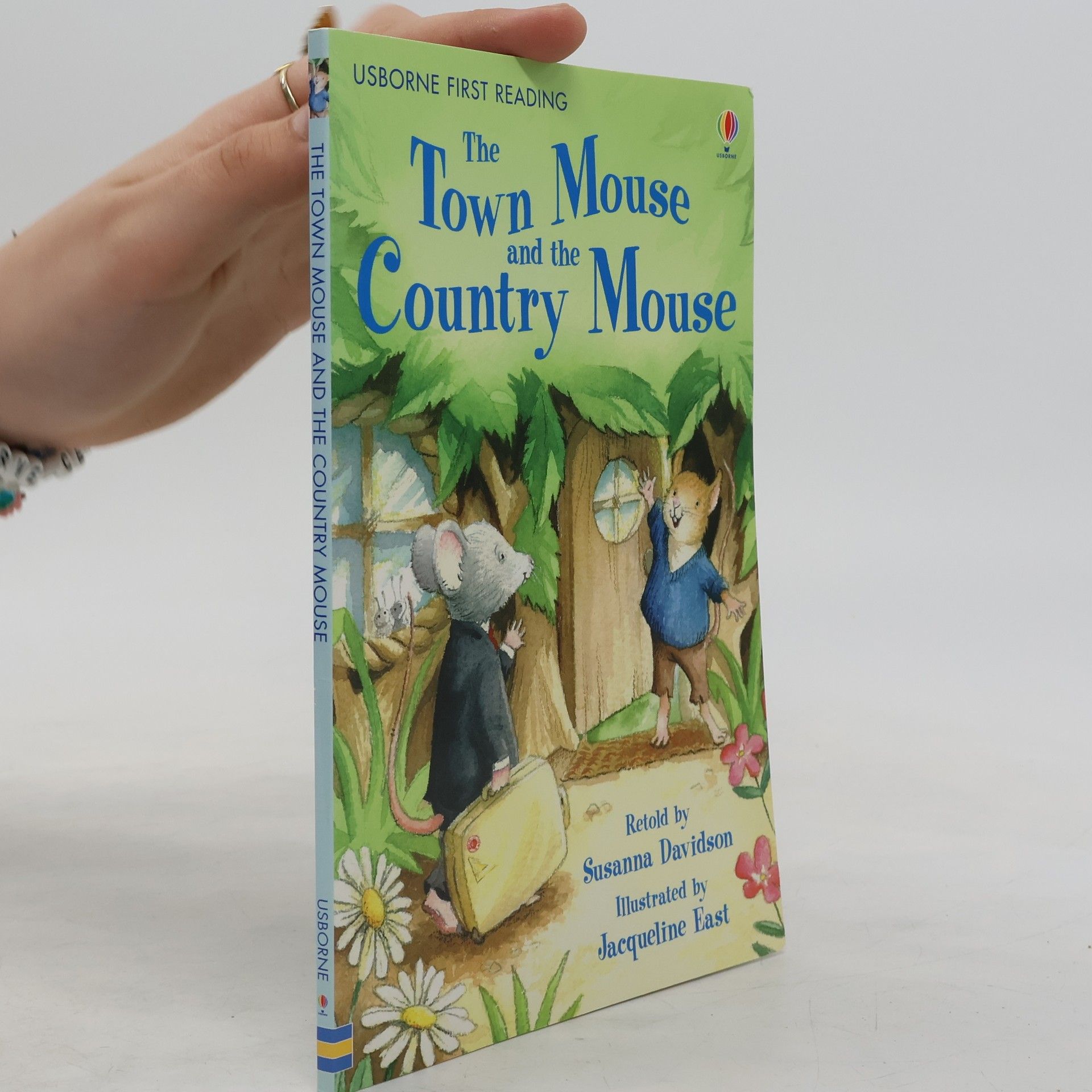 Zanna Davidson The Town Mouse and the Country