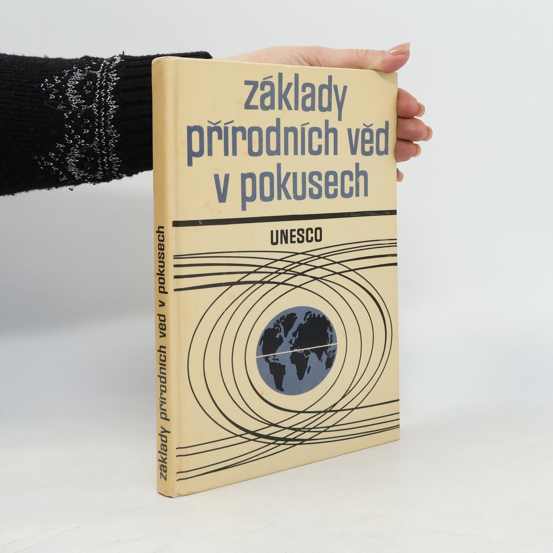 AA.VV. Základy přírodních věd v pokusech