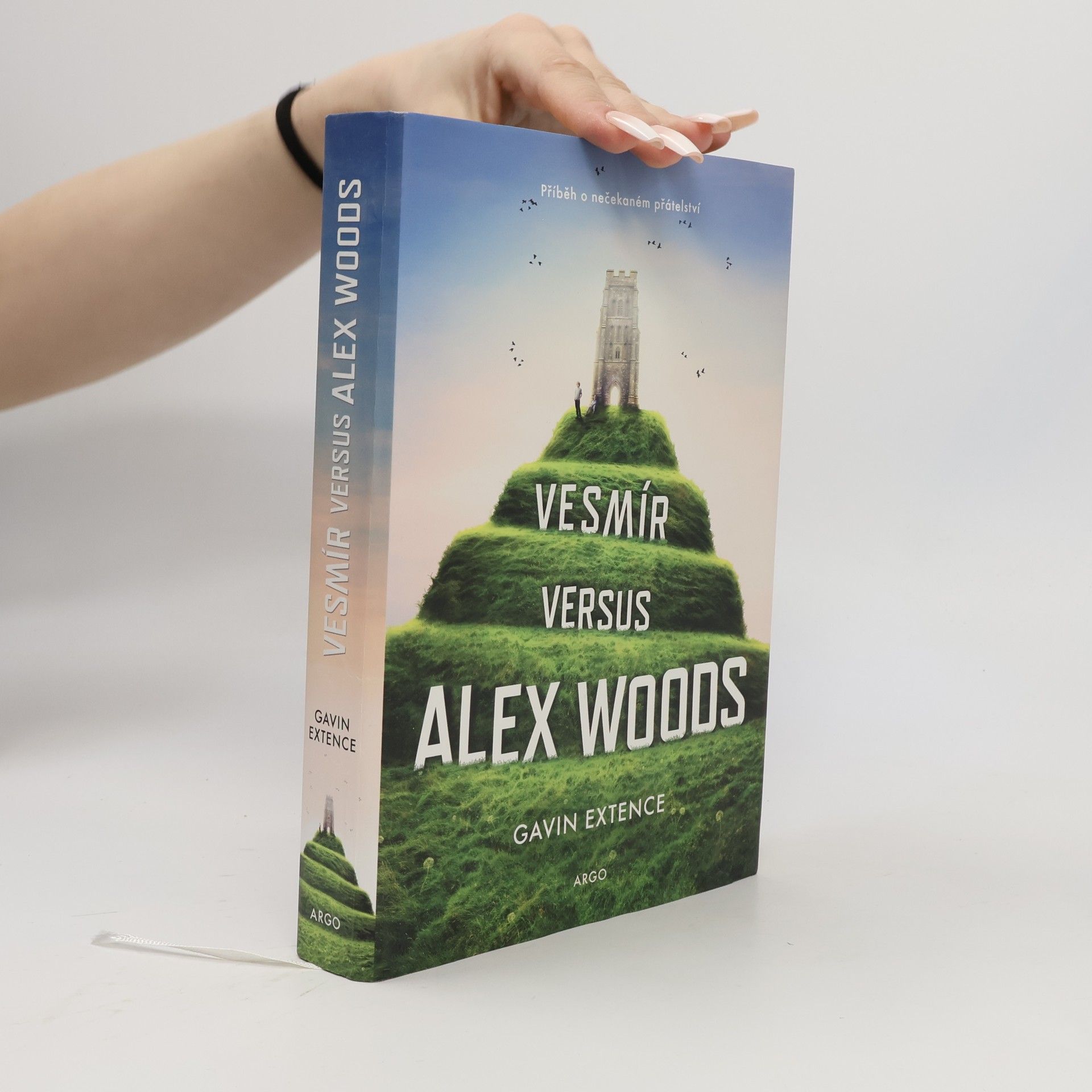 Gavin Extence Vesmír versus Alex Woods
