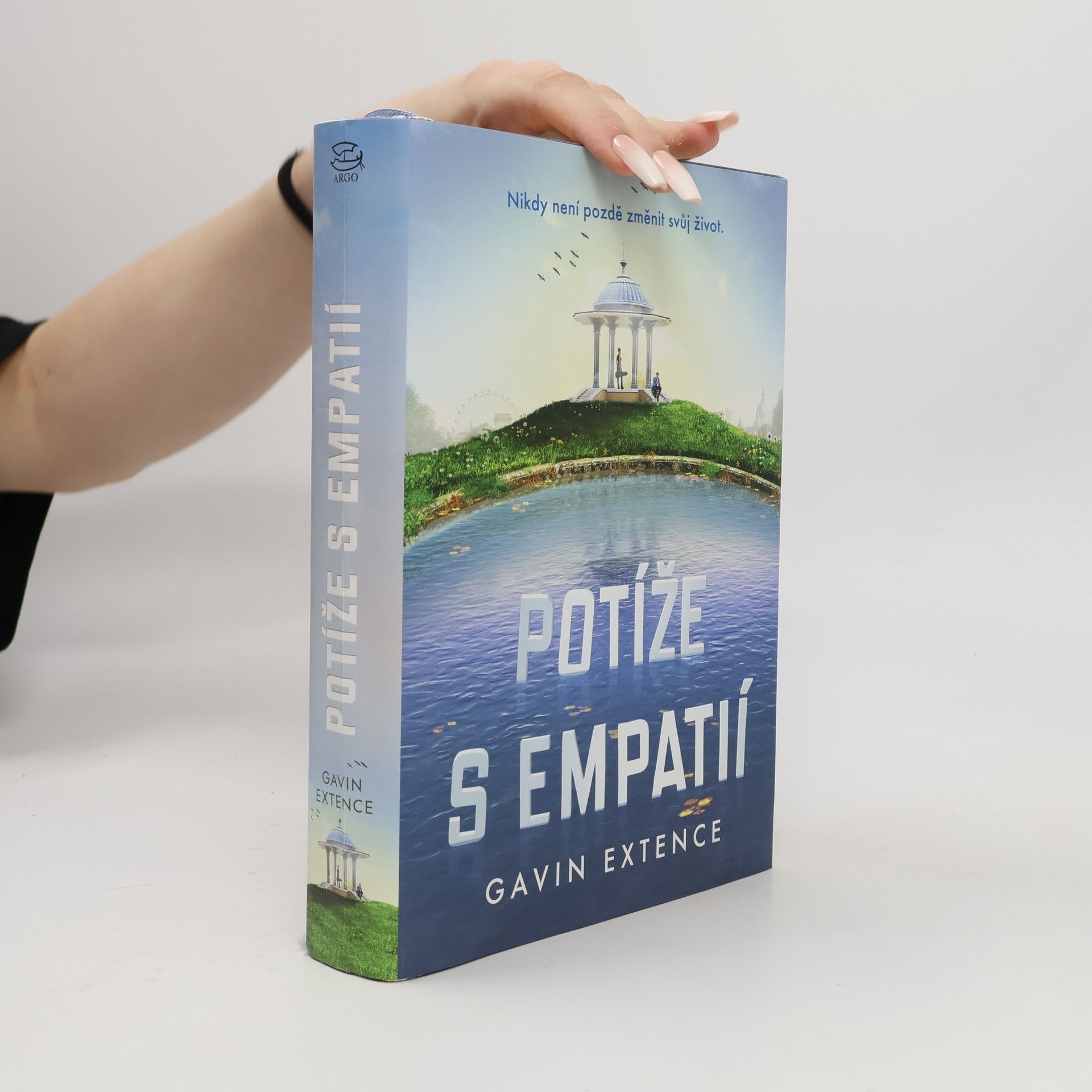 Gavin Extence Potíže s empatií