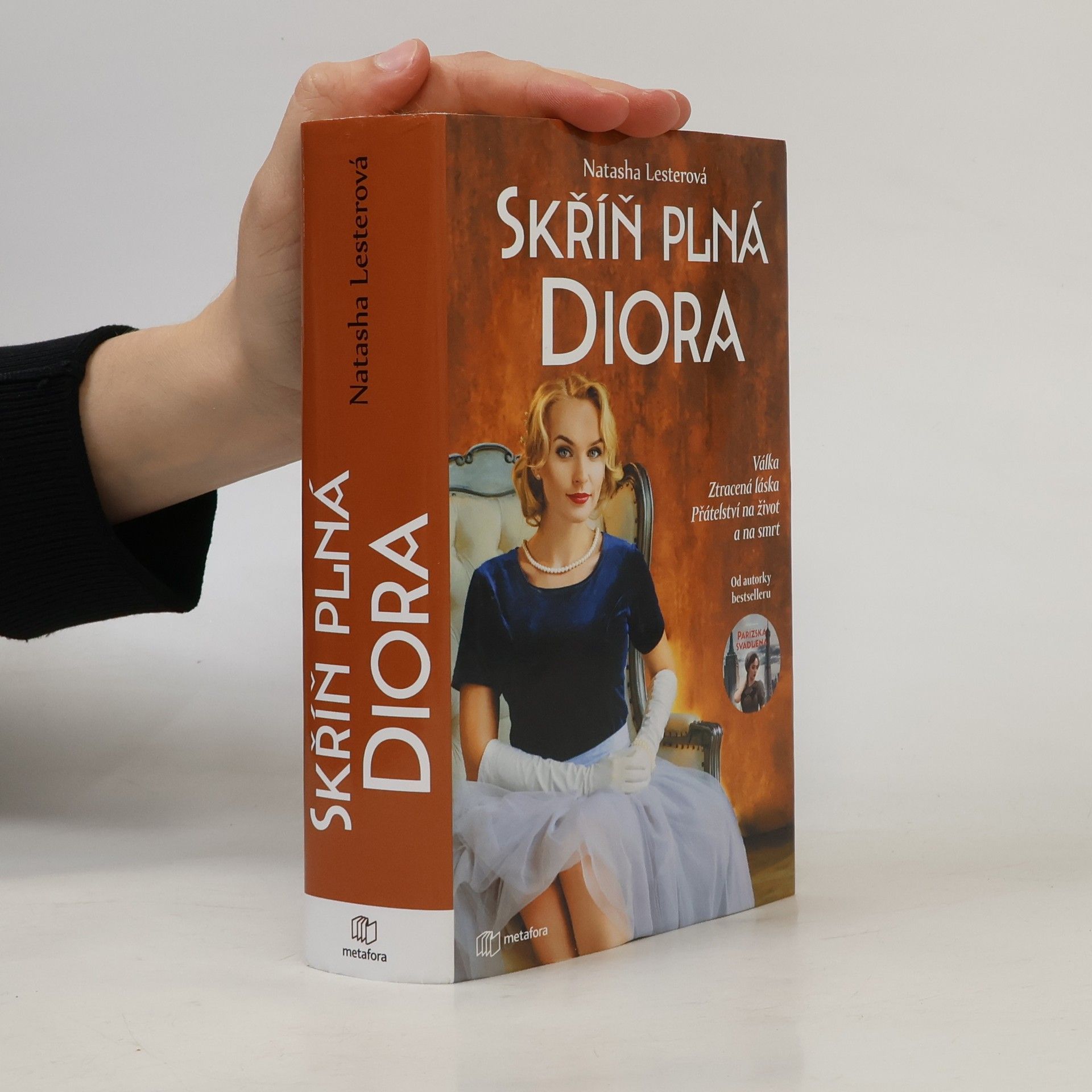 Natasha Lester Skříň plná Diora
