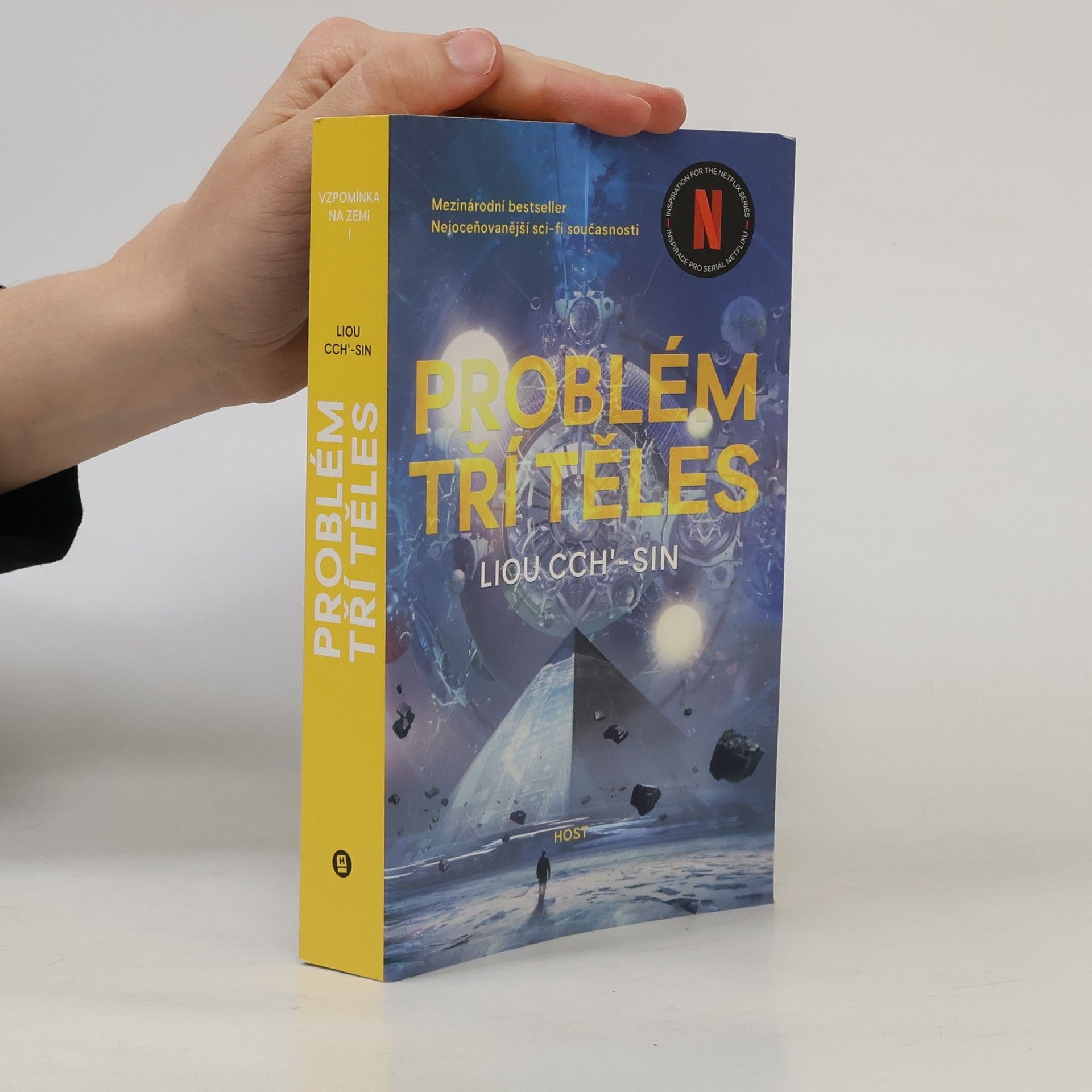 Liou Cch’-sin Problém tří těles