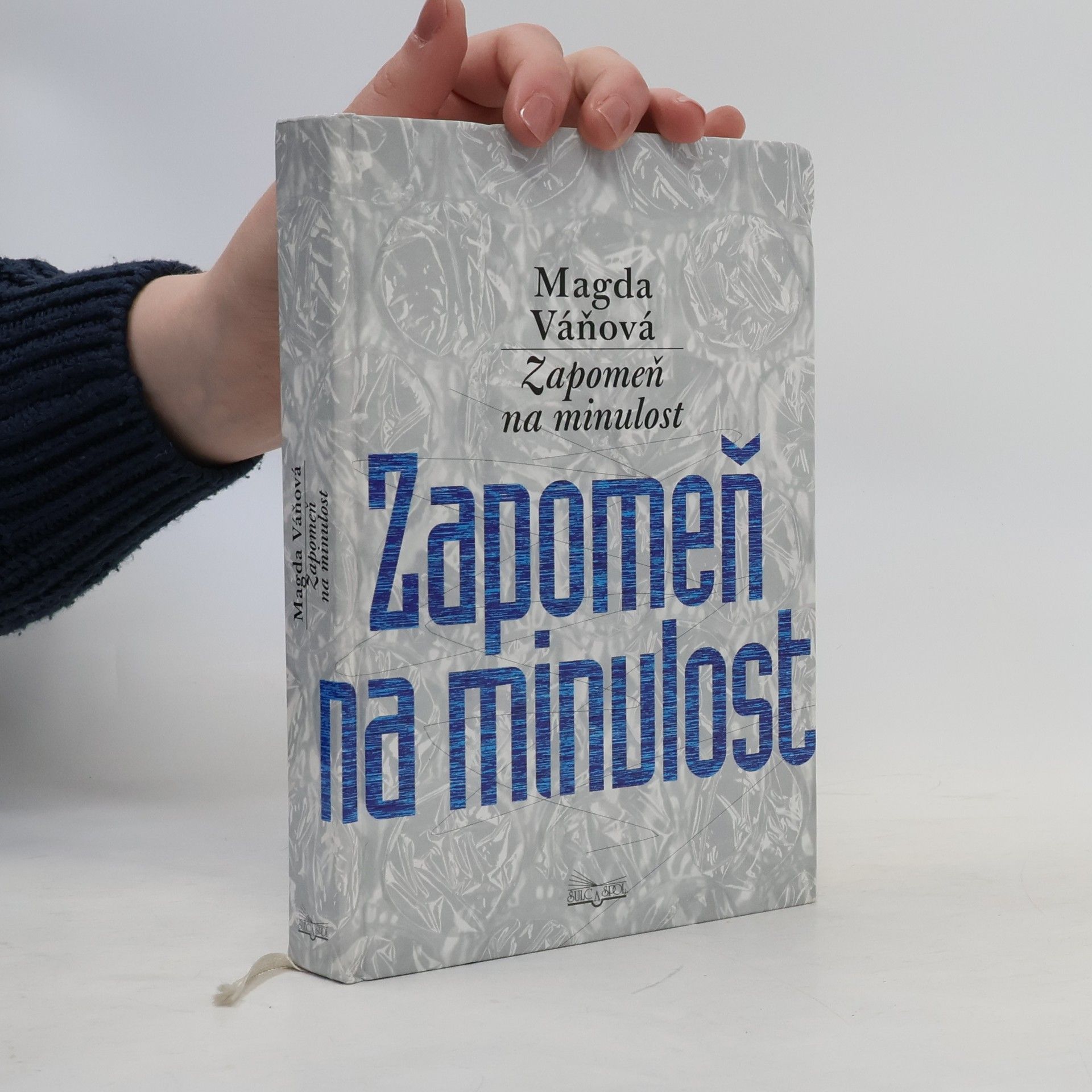 Magda Váňová Zapomeň na minulost