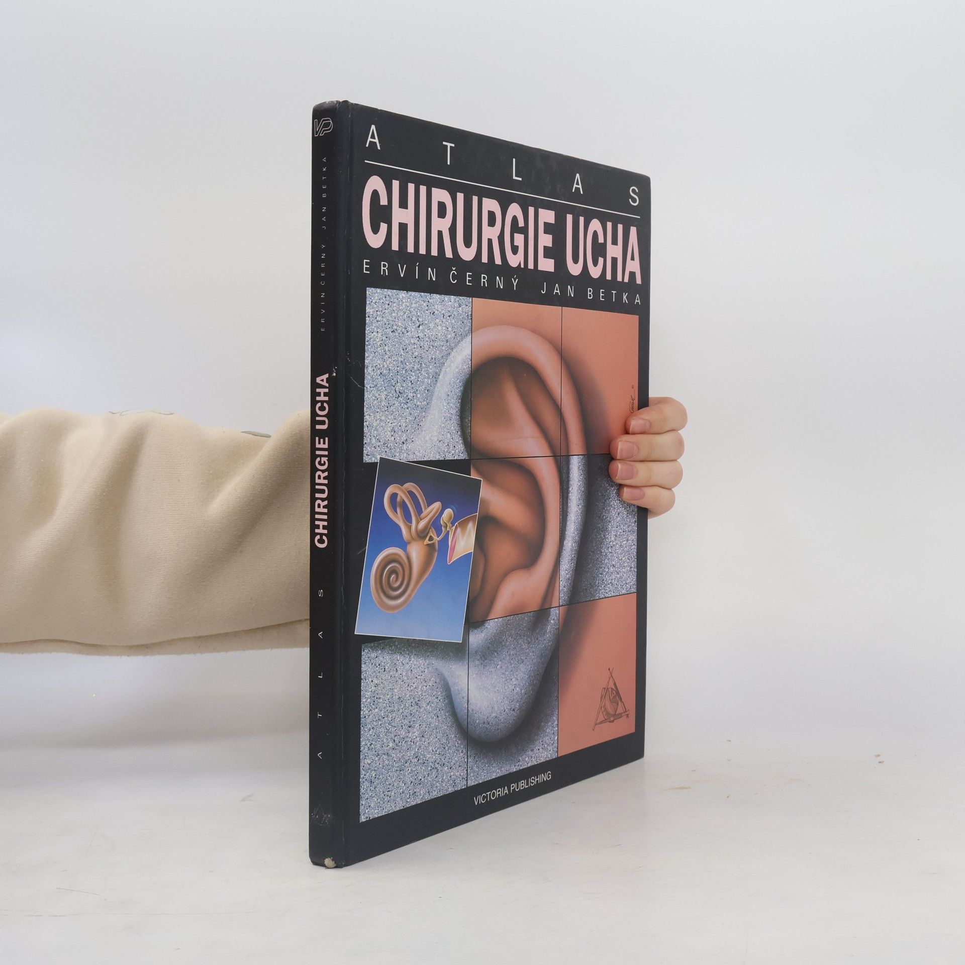 Ervín Černý Atlas chirurgie ucha