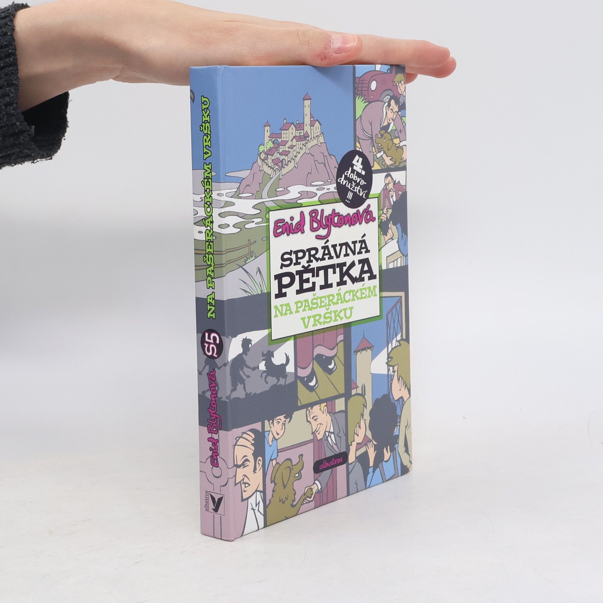 Enid Blyton Správná pětka. Na Pašeráckém vršku