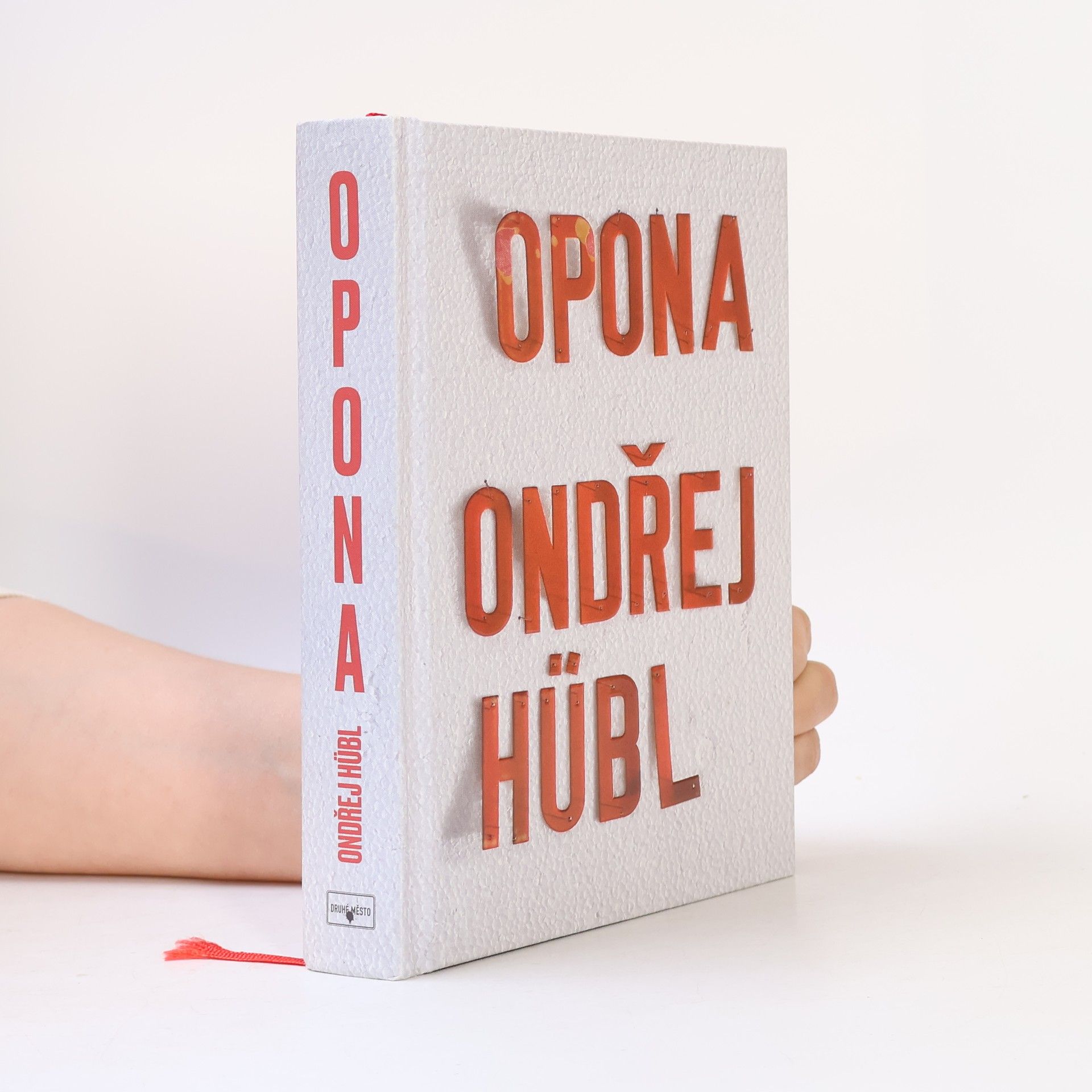 Ondřej Hübl Opona