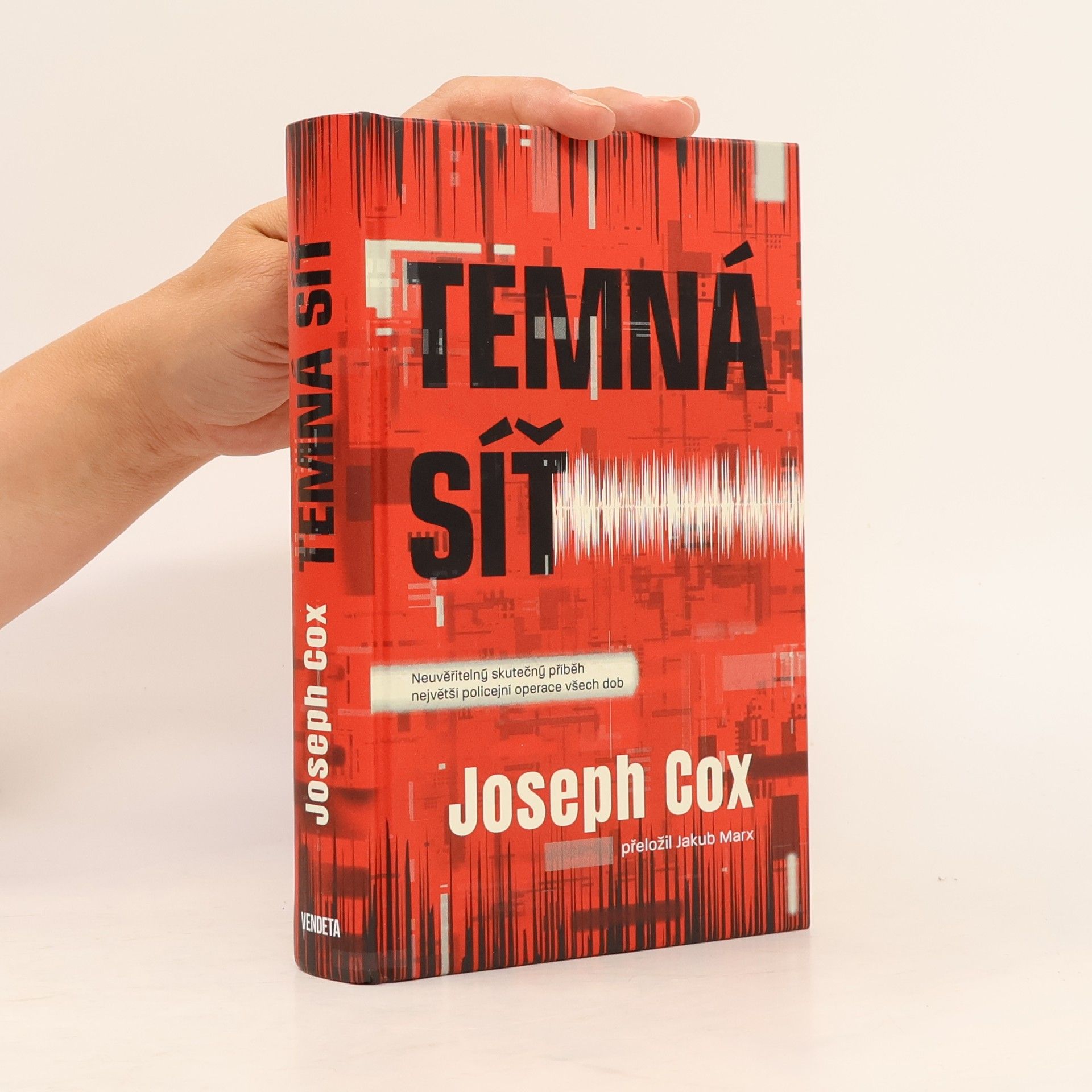 Joseph Cox Temná síť