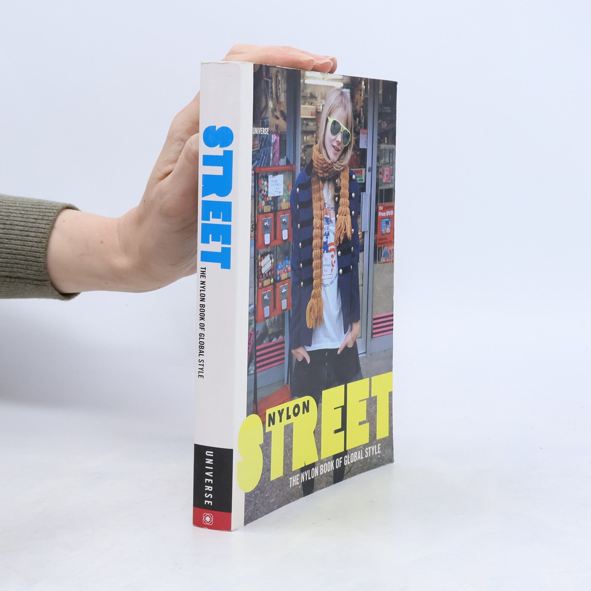 Eviana Hartman Street: The Nylon book of global style