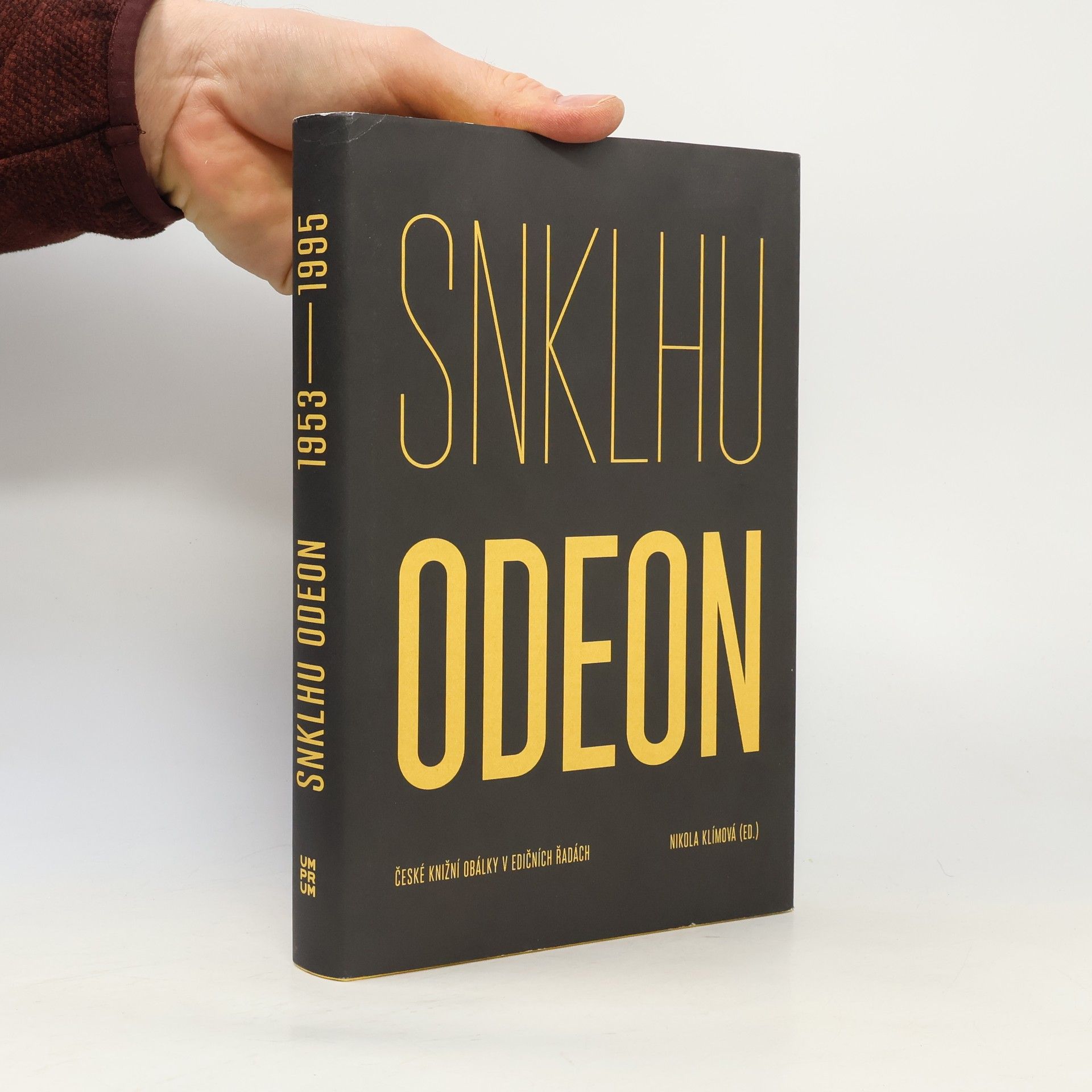 Nikola Klímová SNKLHU / Odeon 1953–1994. České knižní obálky v edičních řadách