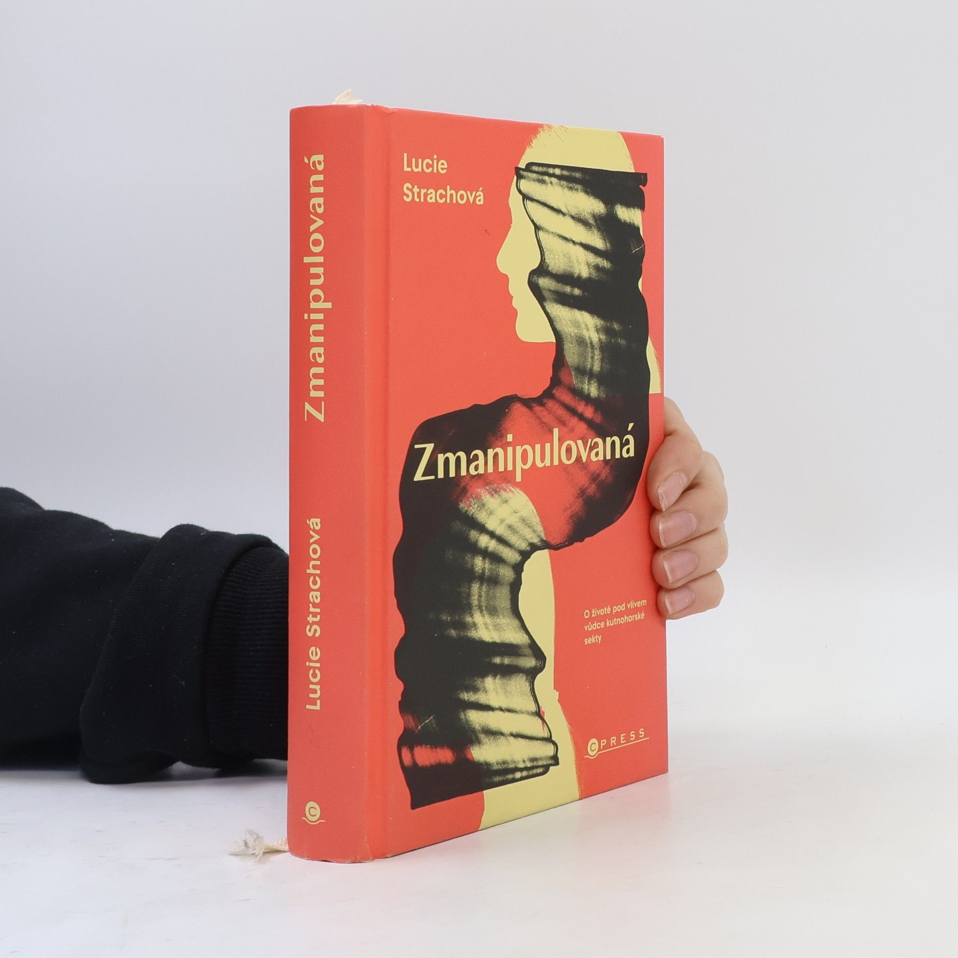 Lucie Strachová Zmanipulovaná