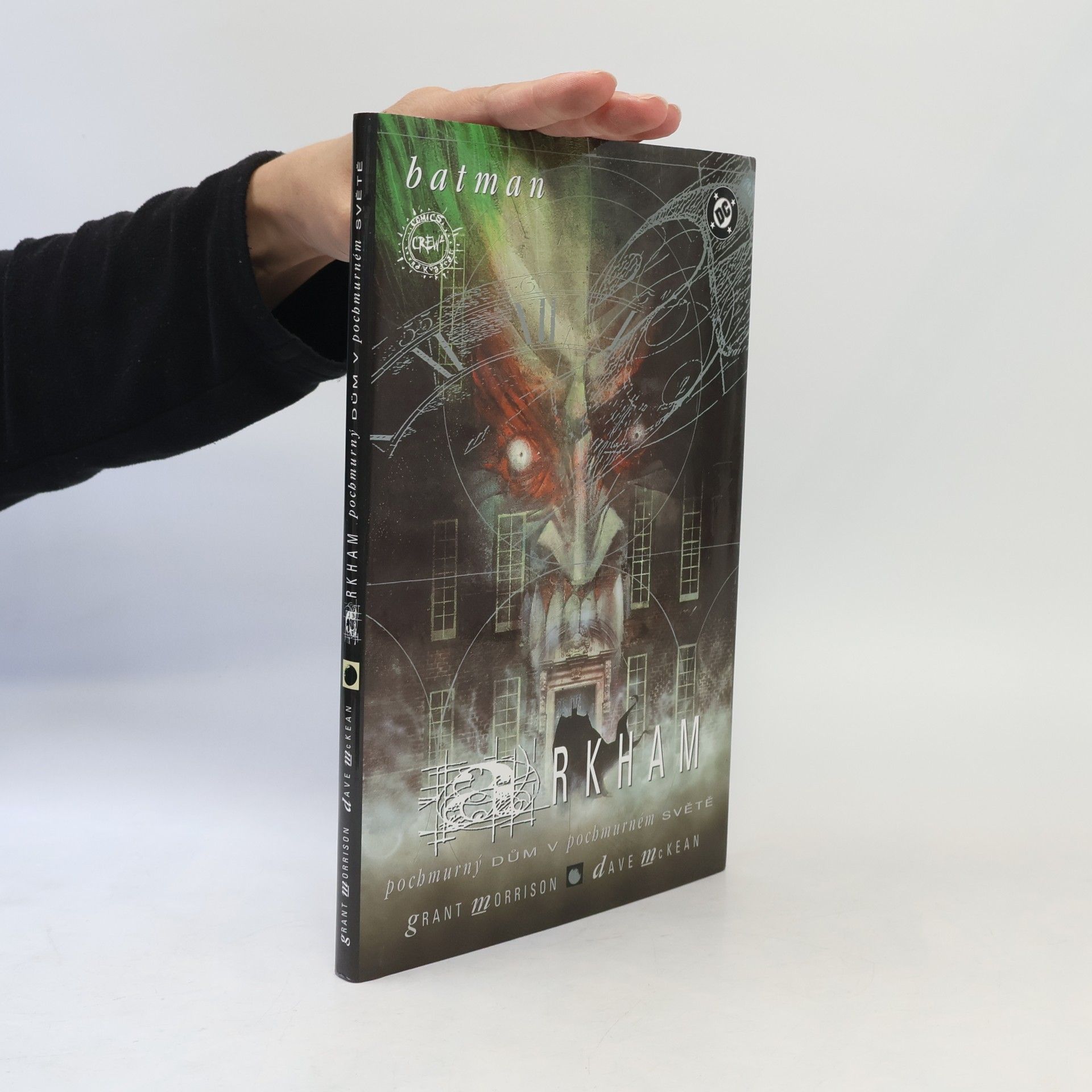 Grant Morrison Arkham. Pochmurný dům v pochmurném světě