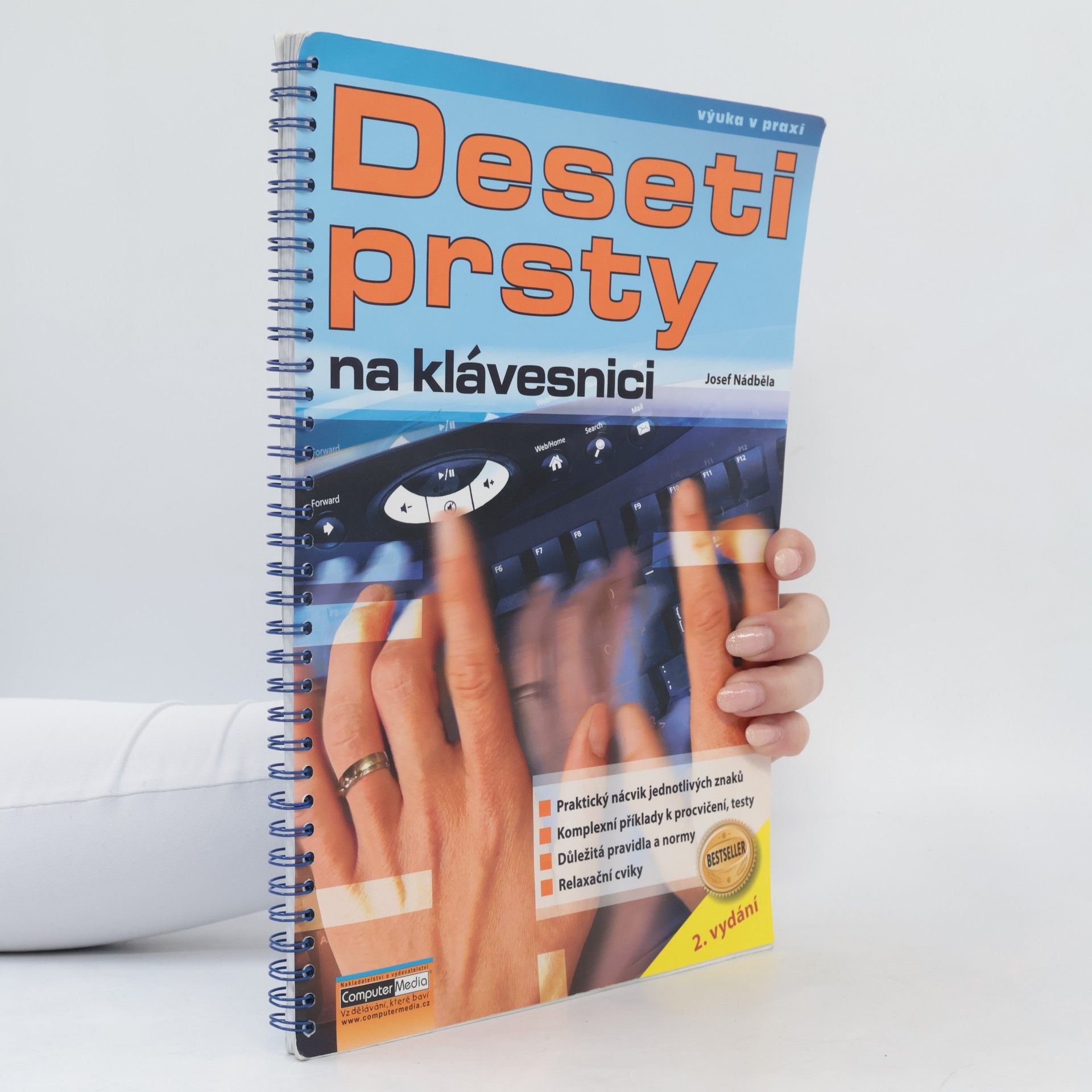 Josef Nádběla Deseti prsty na klávesnici