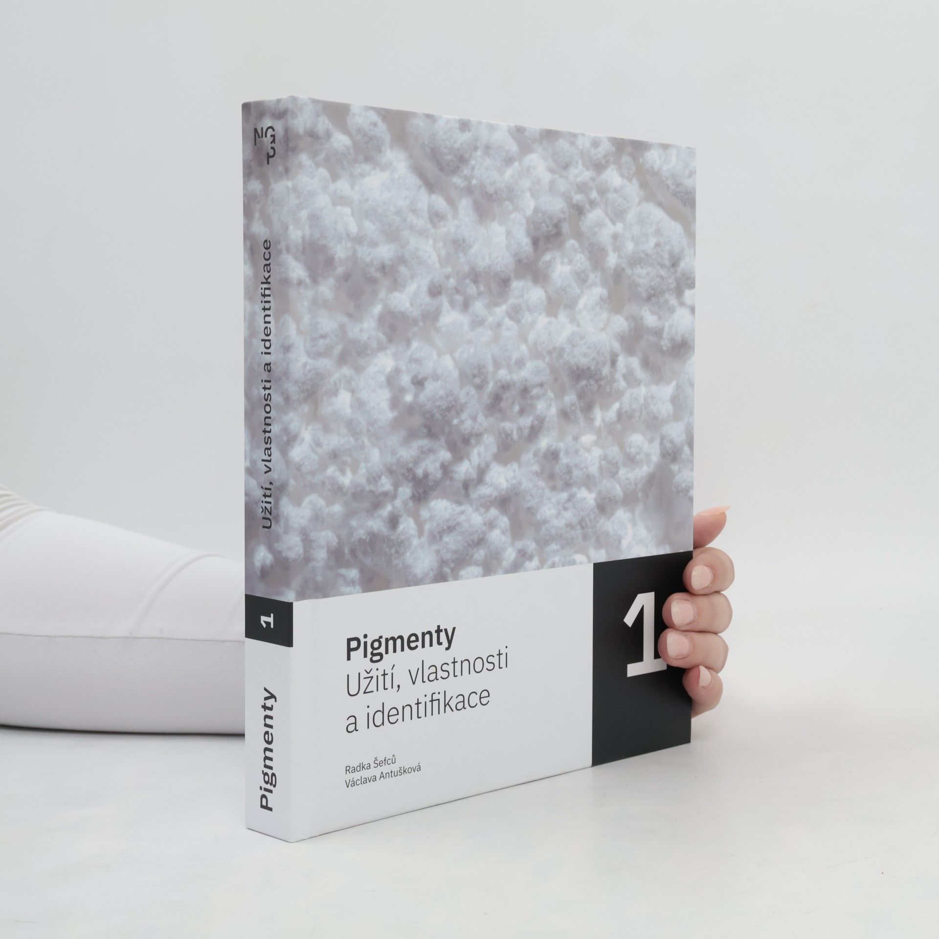 Václava Antušková Pigmenty : užití, vlastnosti a identifikace. 1. díl, Bílé pigmenty