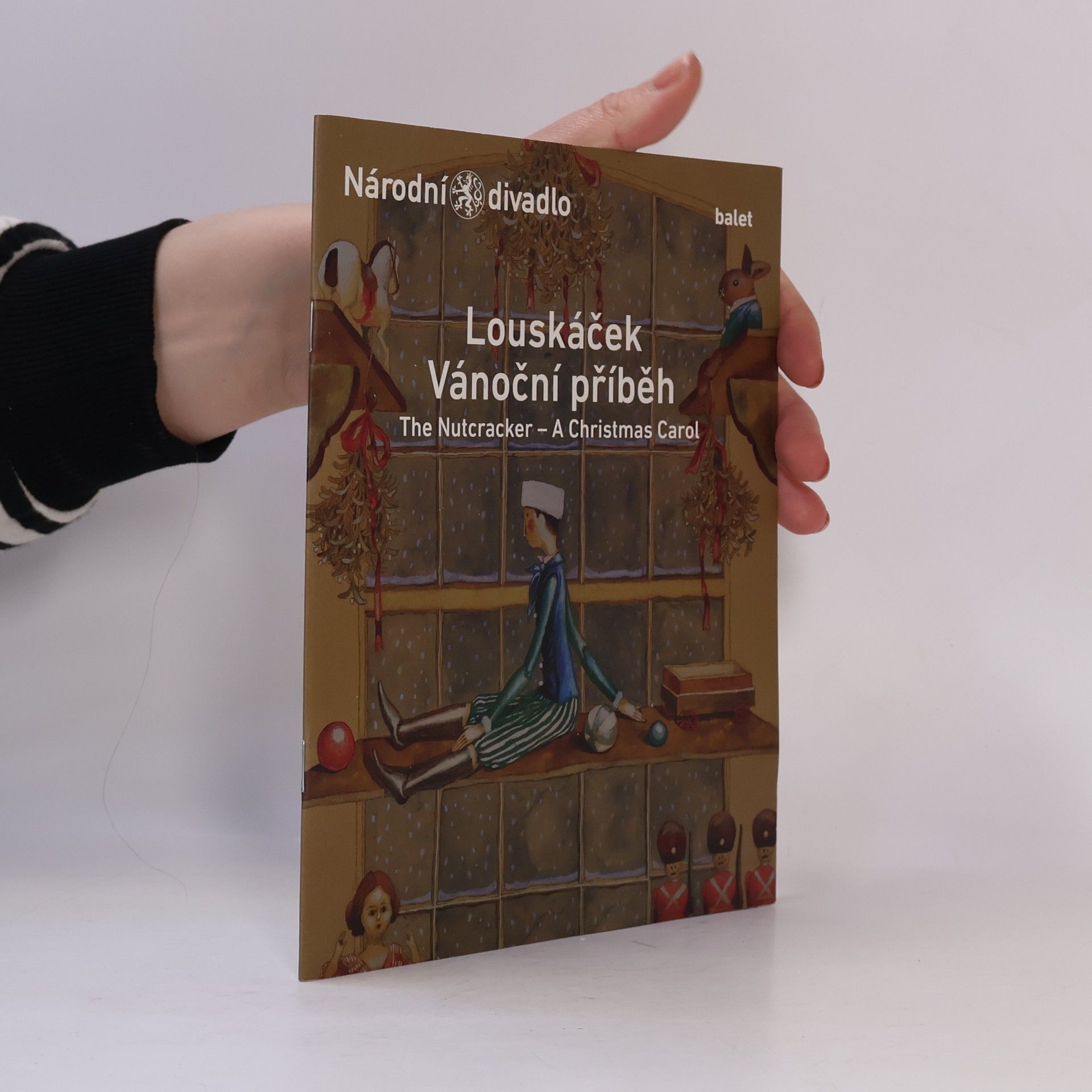 Louskáček - Vánoční příběh. The Nutcracker - A Christmas Carol