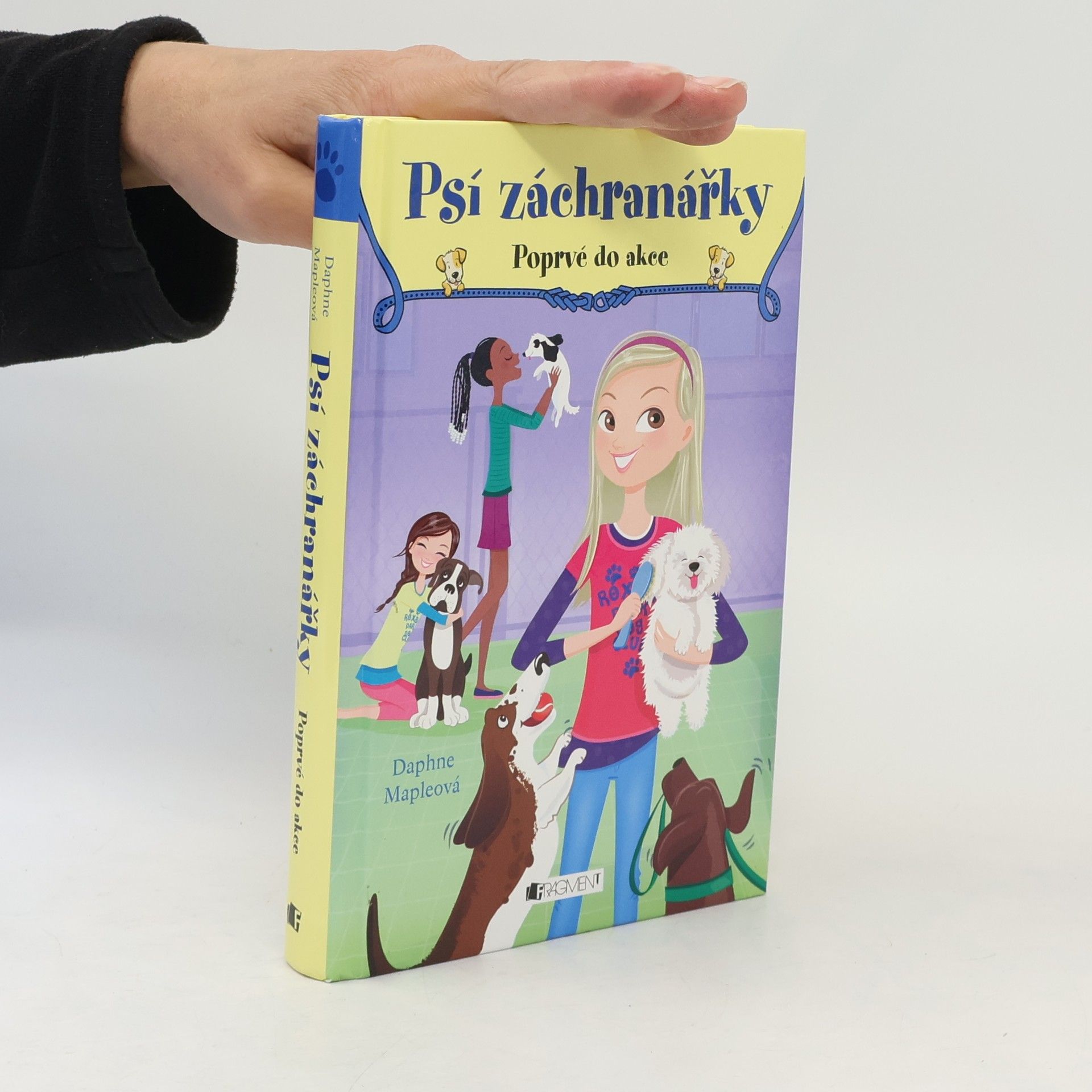Daphne Maple Psí záchranářky. Poprvé do akce