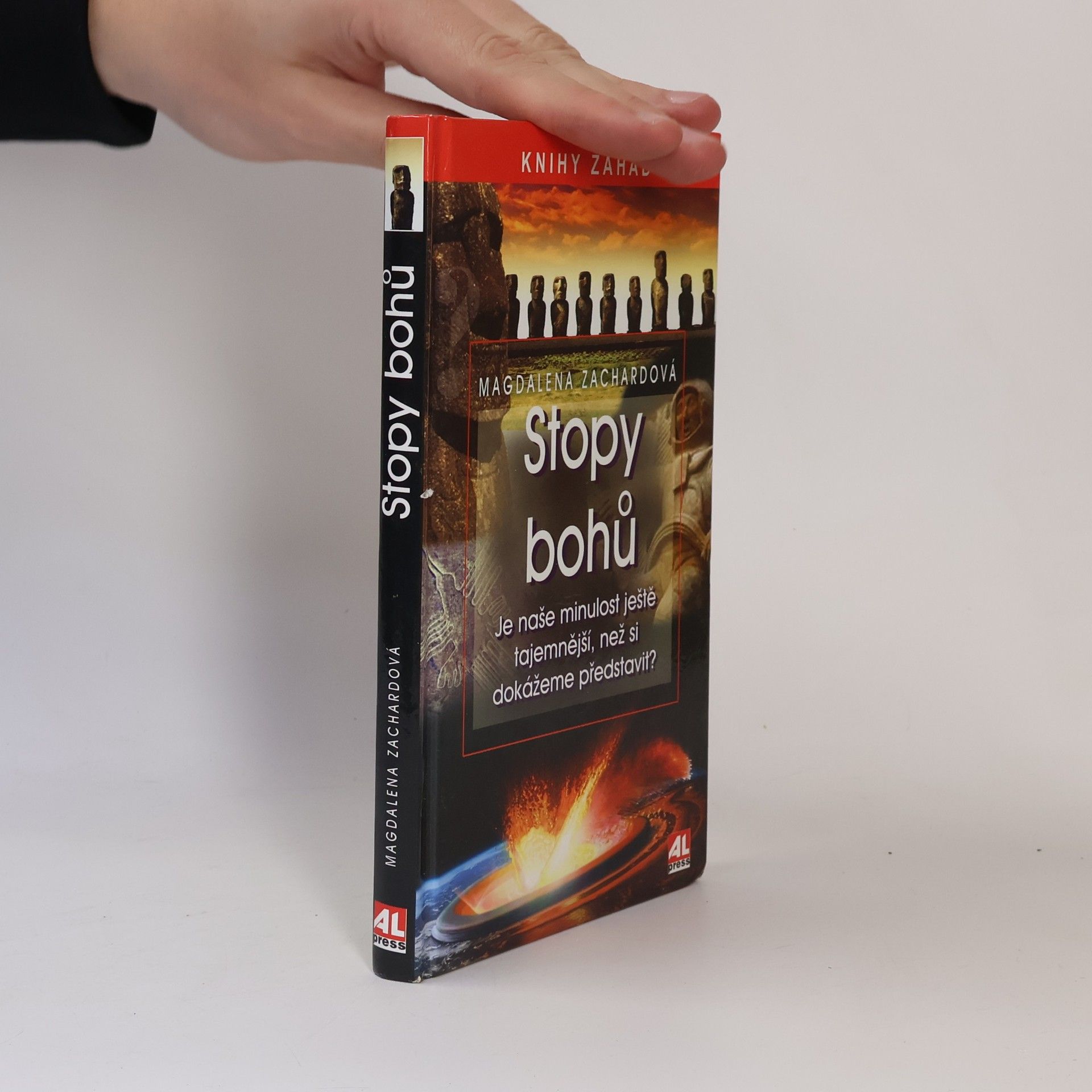 Magdalena Zachardová Stopy bohů