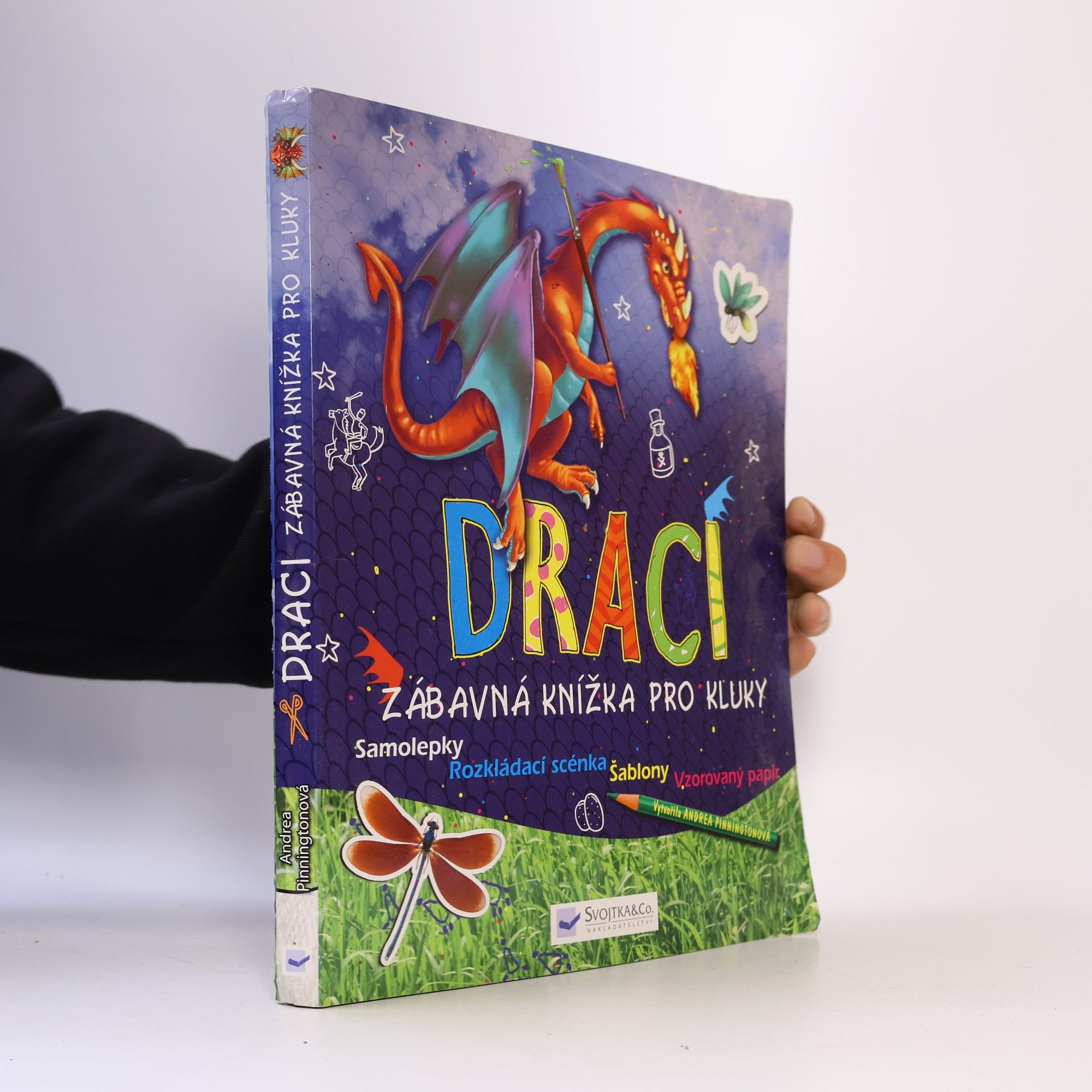 Andrea Pinnington Draci - Zábavná knížka pro kluky