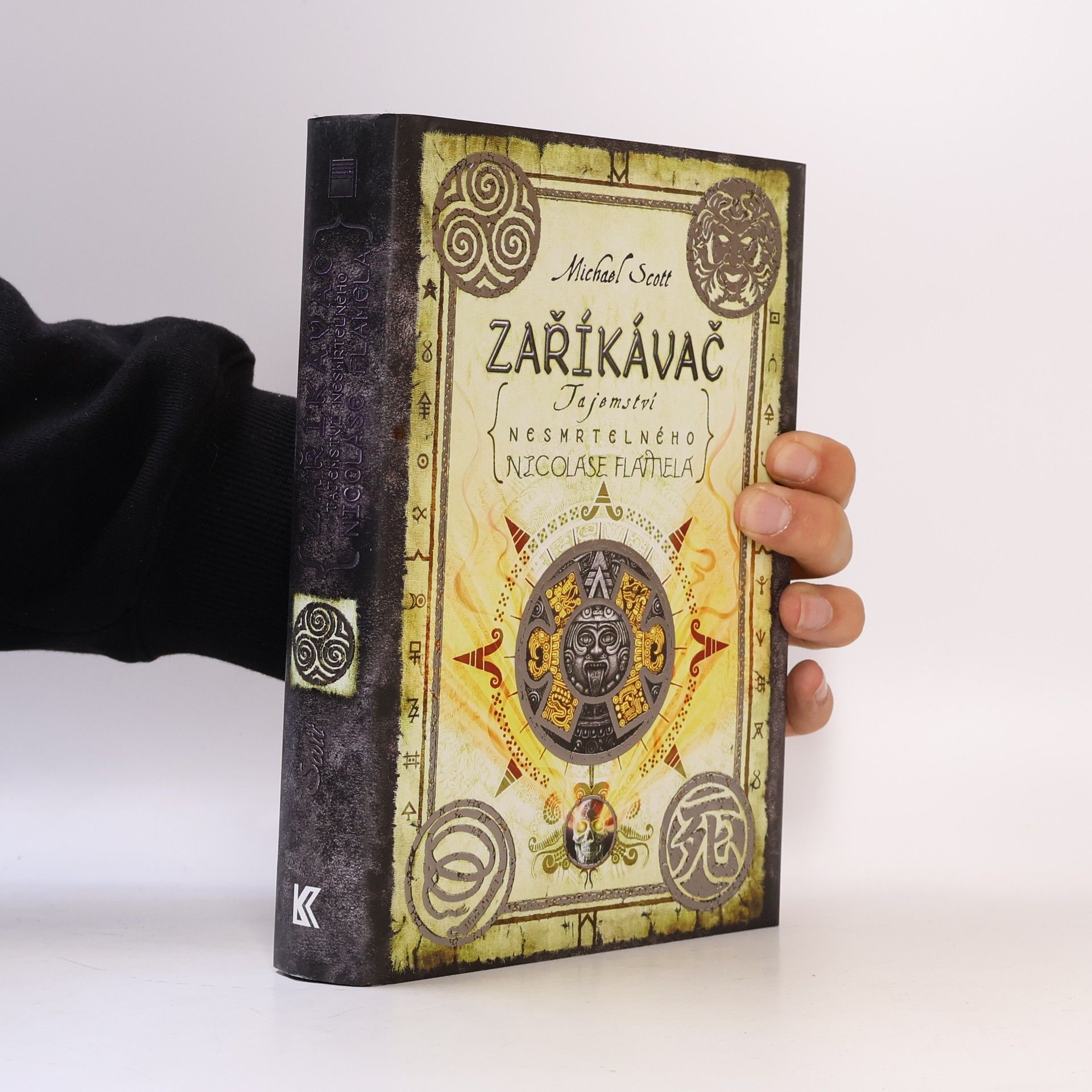 Zaříkávač. Tajemství nesmrtelného Nikolase Flamela. Díl 4.
