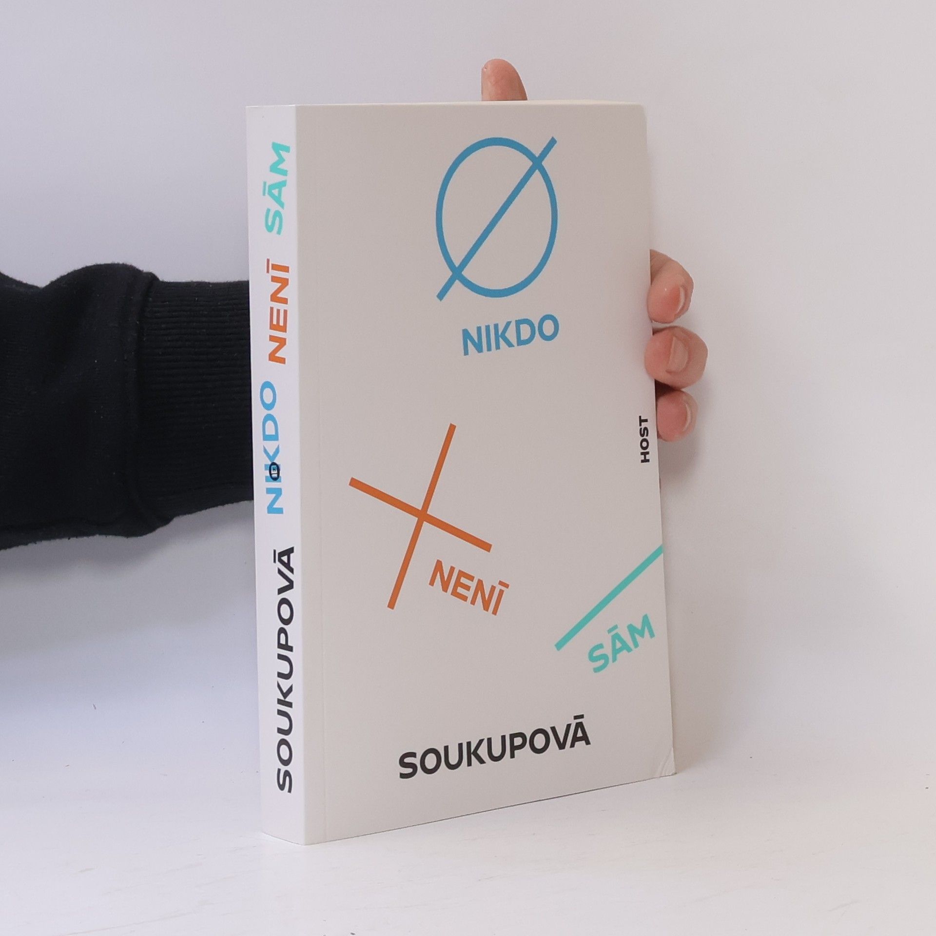 Petra Soukupova Nikdo není sám