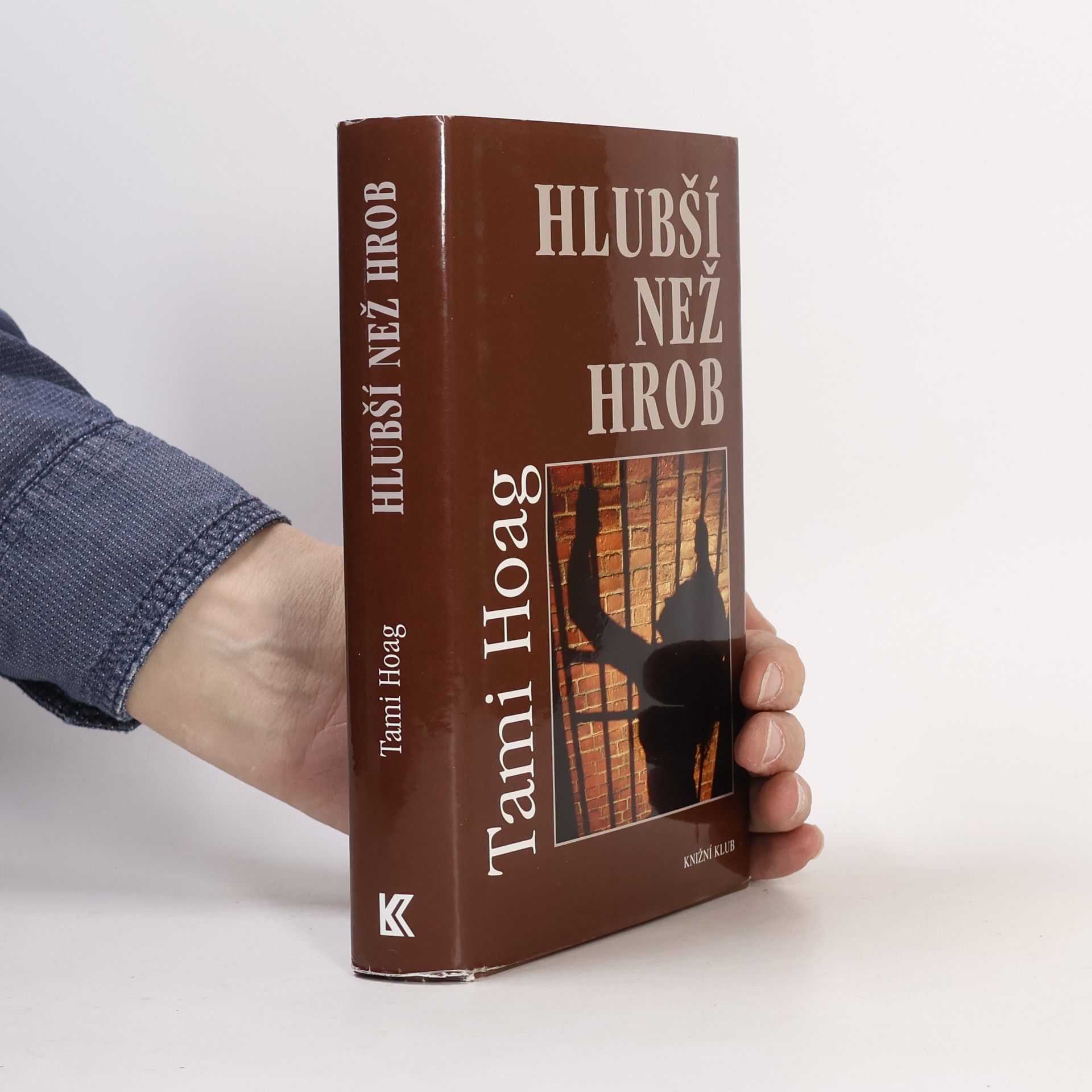 Hlubší než hrob