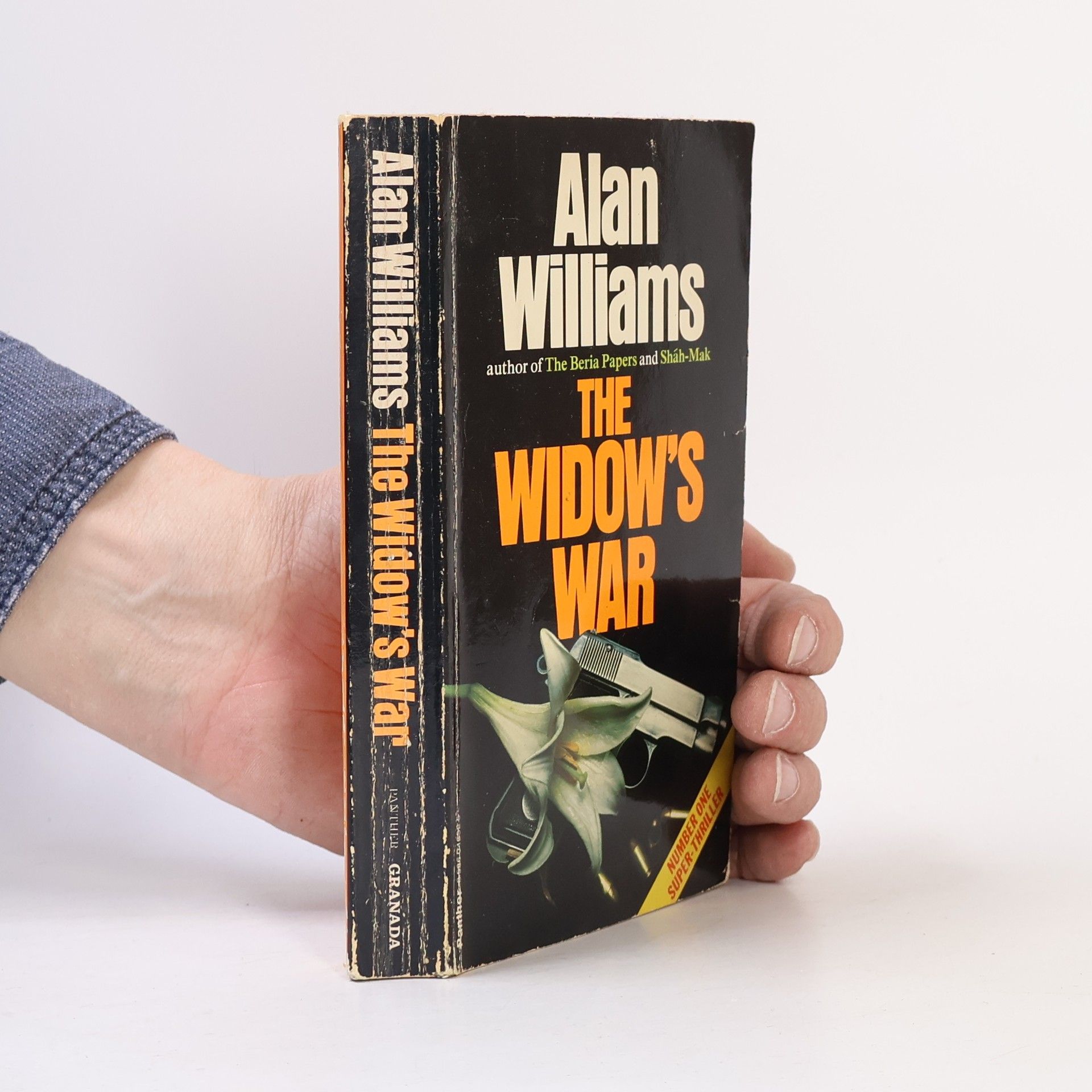 Williams Alan Widow's War