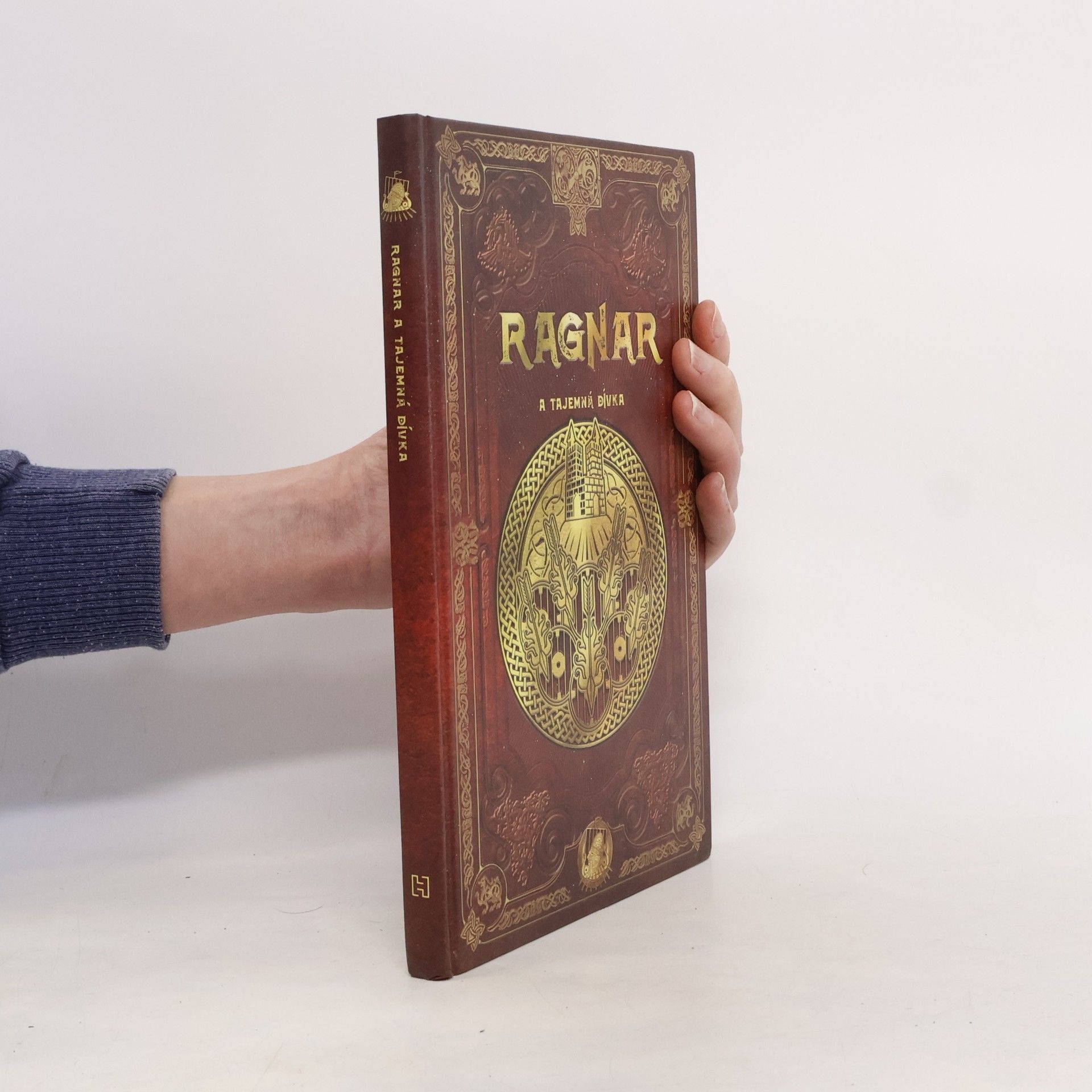 Collectif d'auteurs Ragnar a tajemná dívka