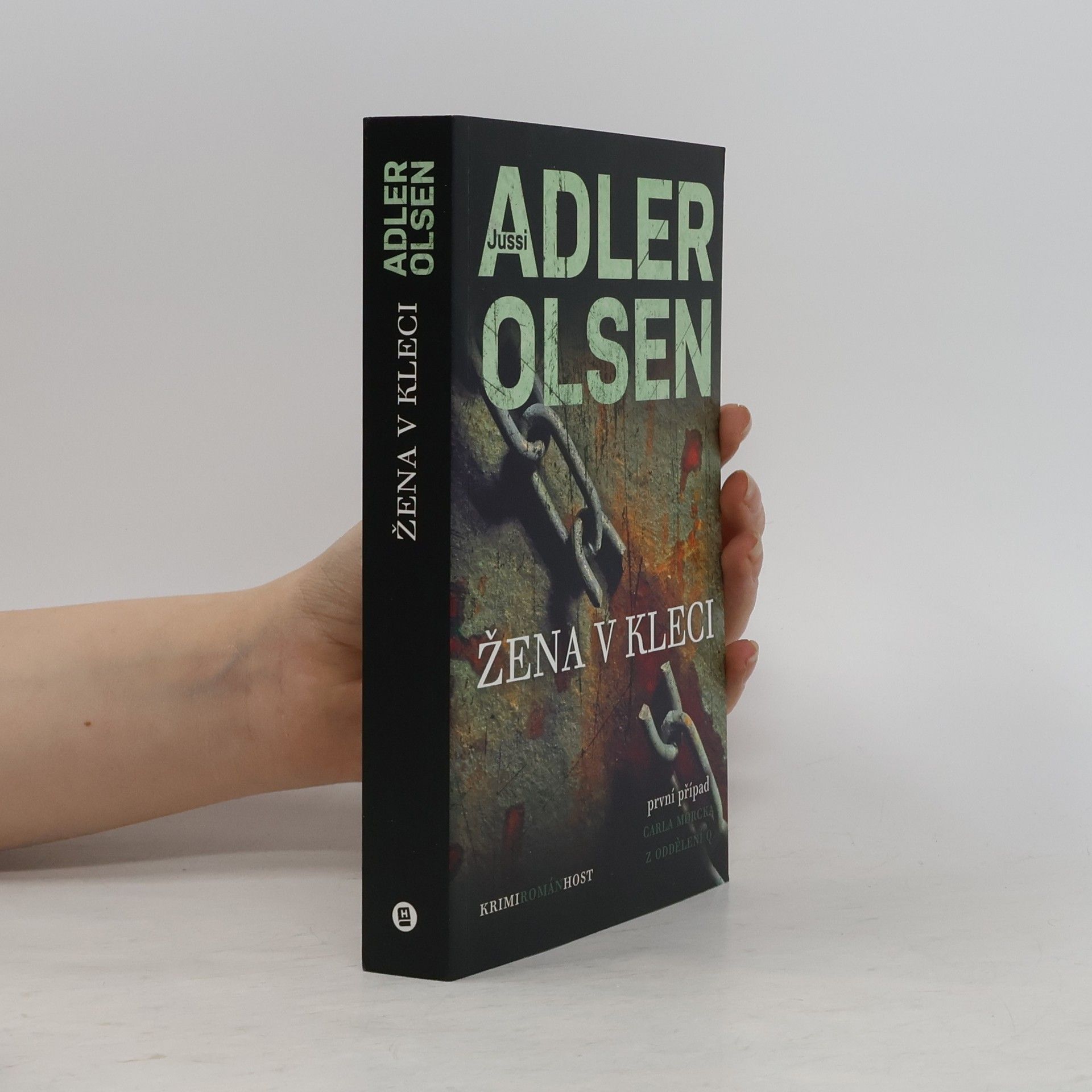 Žena v kleci