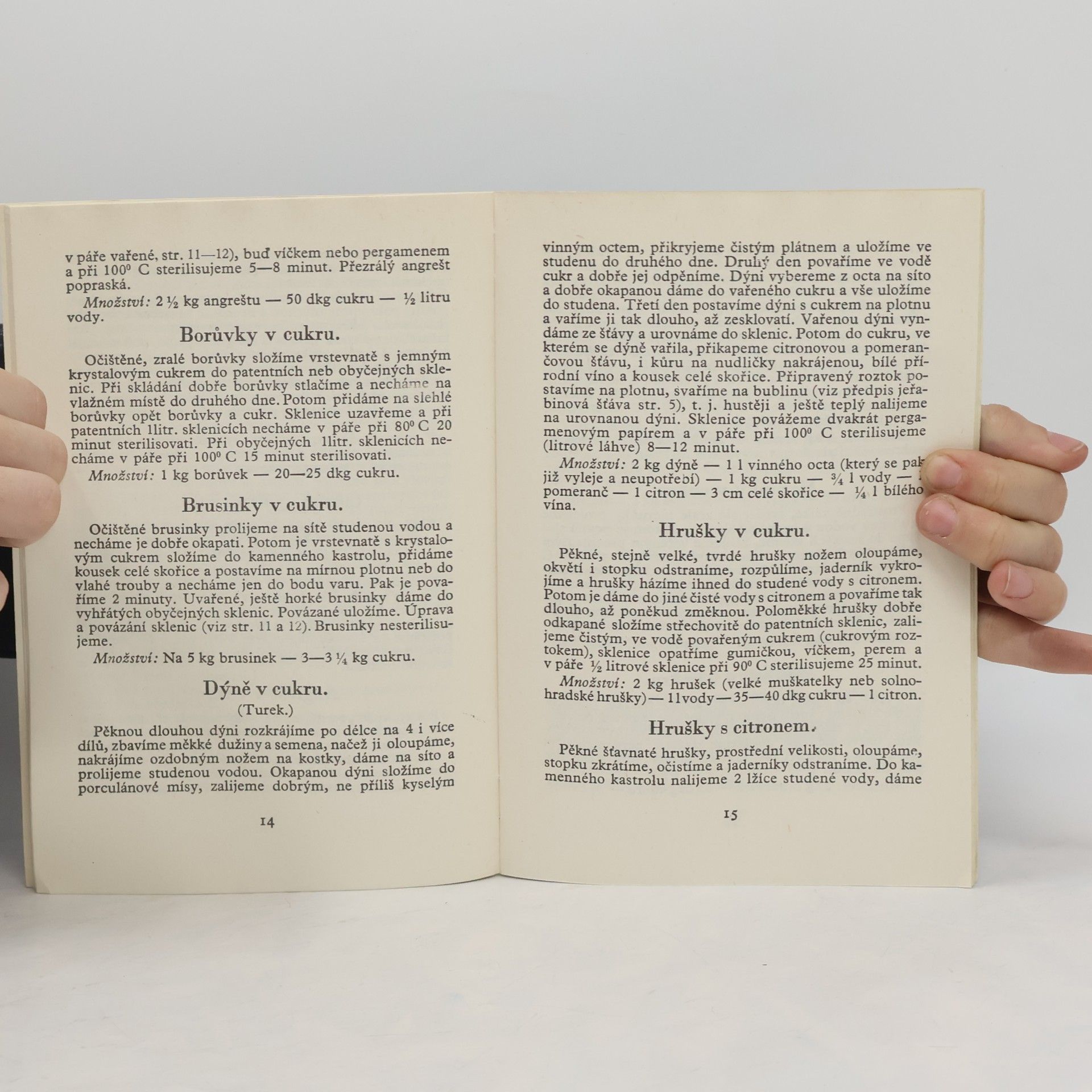 Marie Janků Sandtnerová Ovocné šťávy, zavařované ovoce, domácí vína, likéry