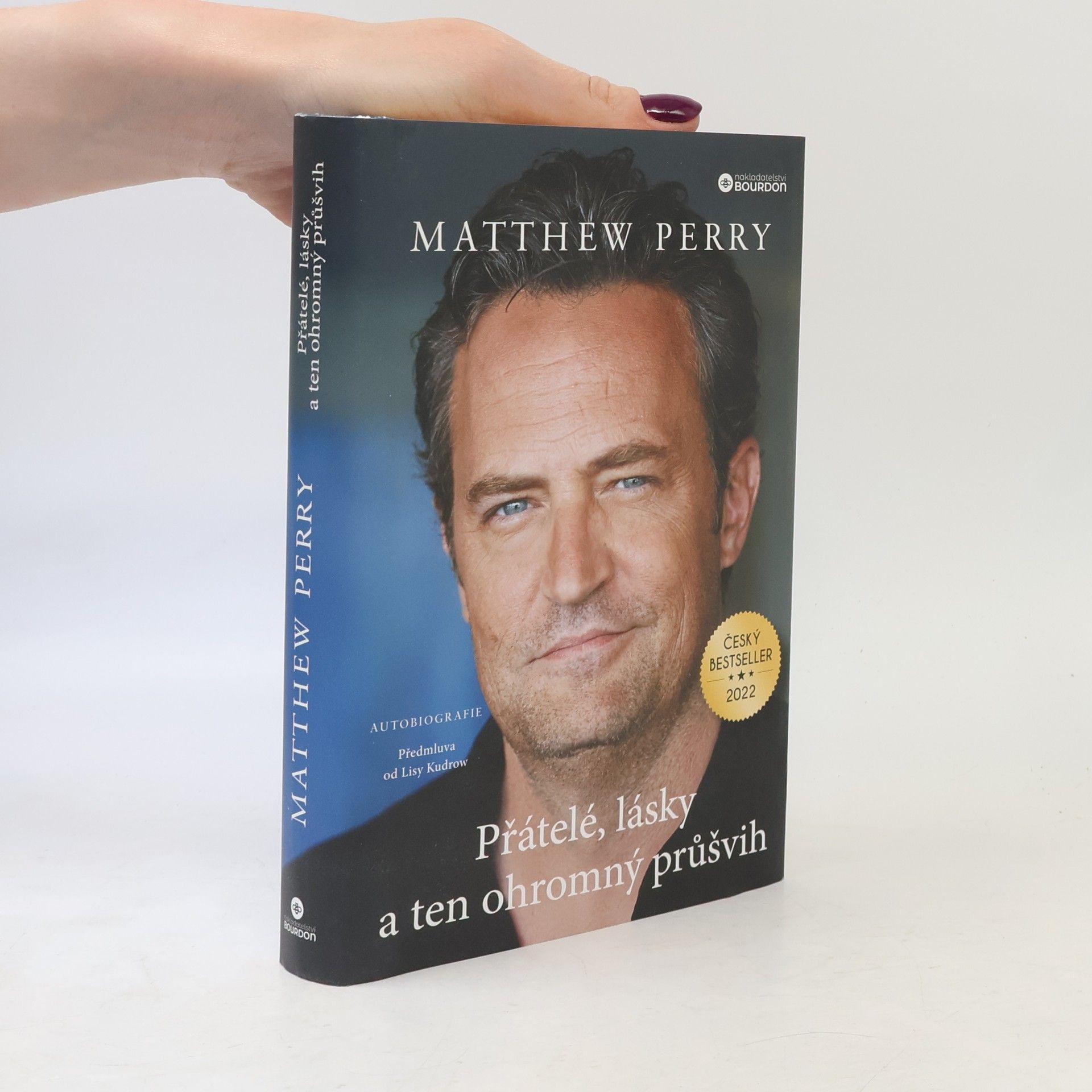 Matthew Perry Přátelé, lásky a ten ohromný průšvih