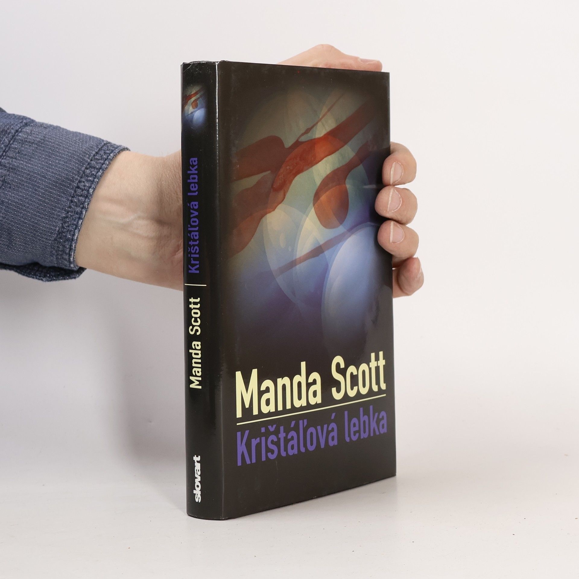 Manda Scott Krištáľová lebka