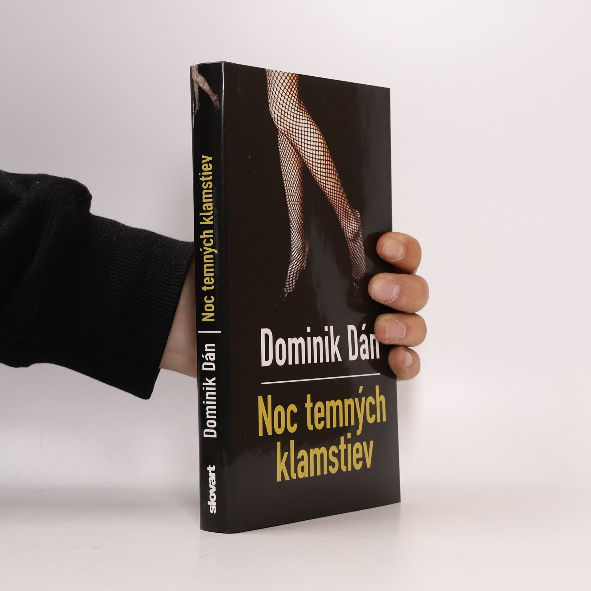 Dominik Dán Noc temných klamstiev