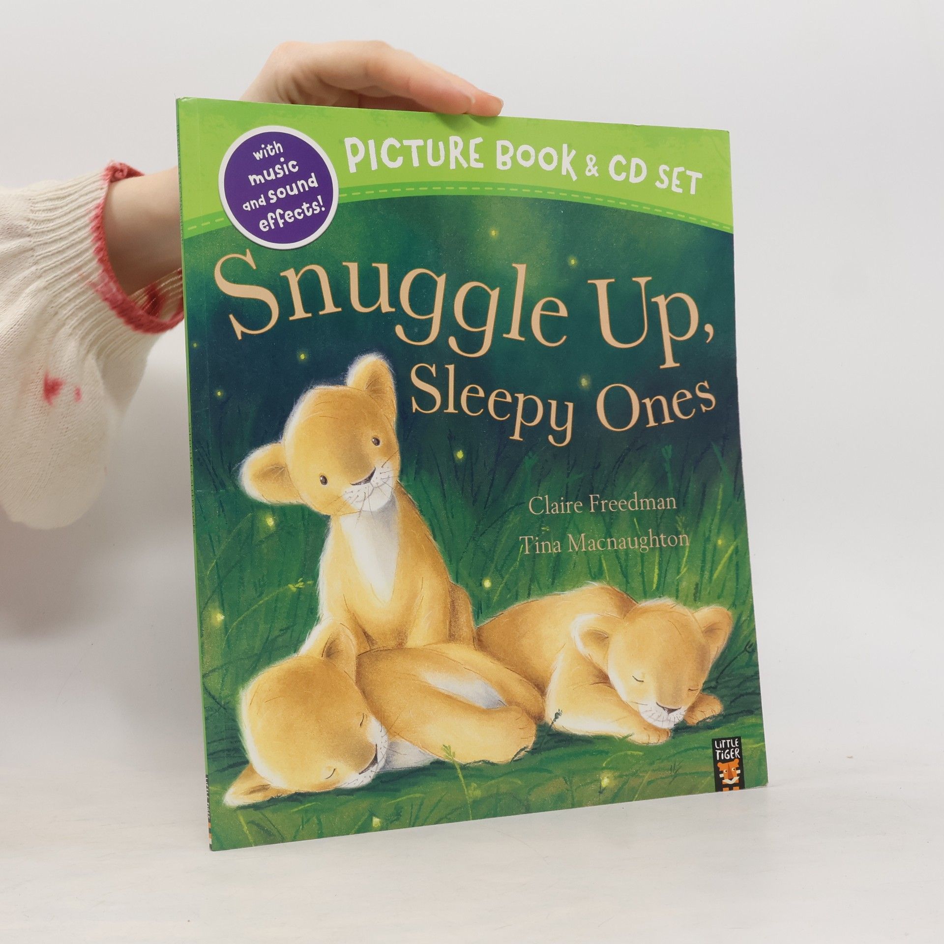 Tina Macnaughton Snuggle Up, Sleepy Ones