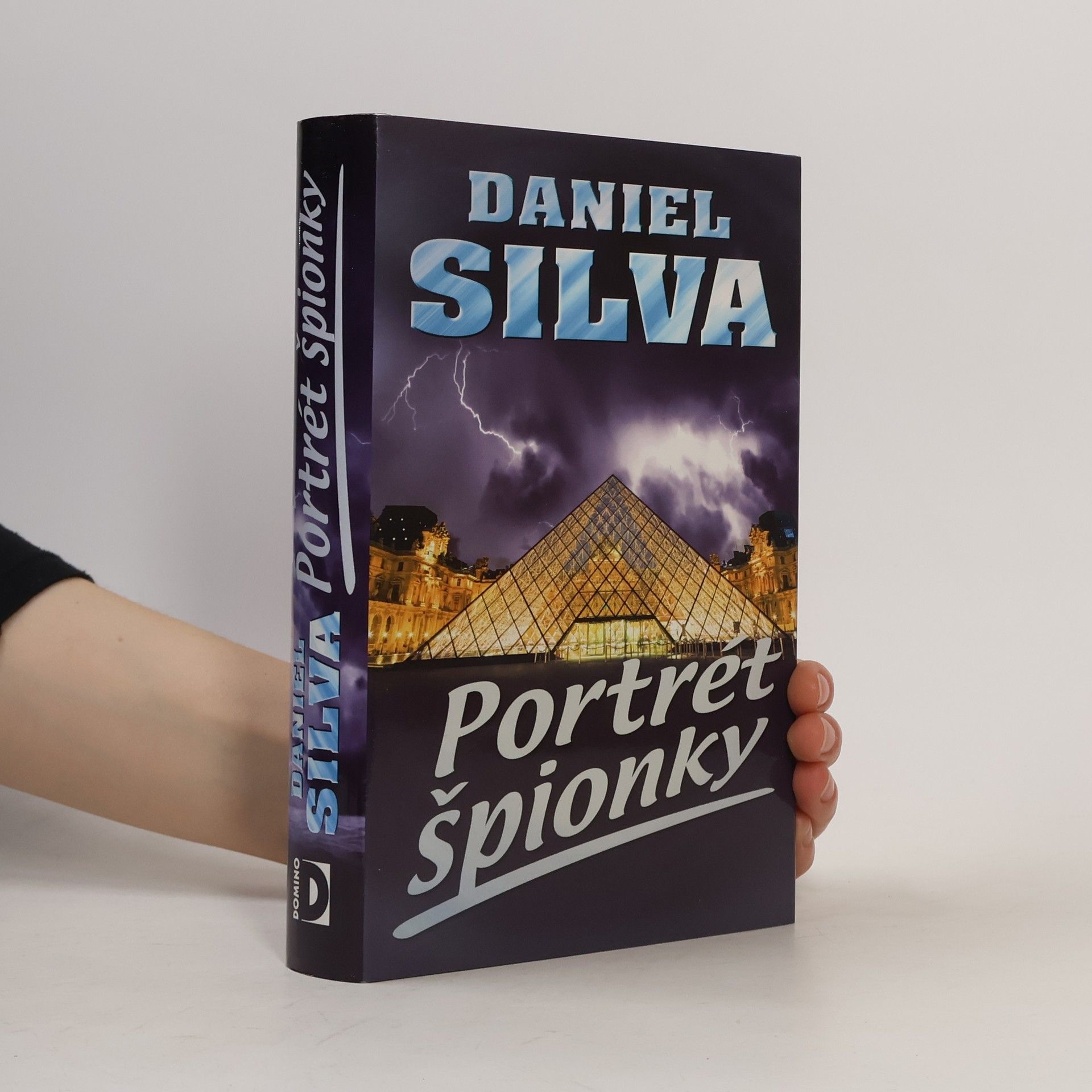 Daniel Silva Portrét špionky