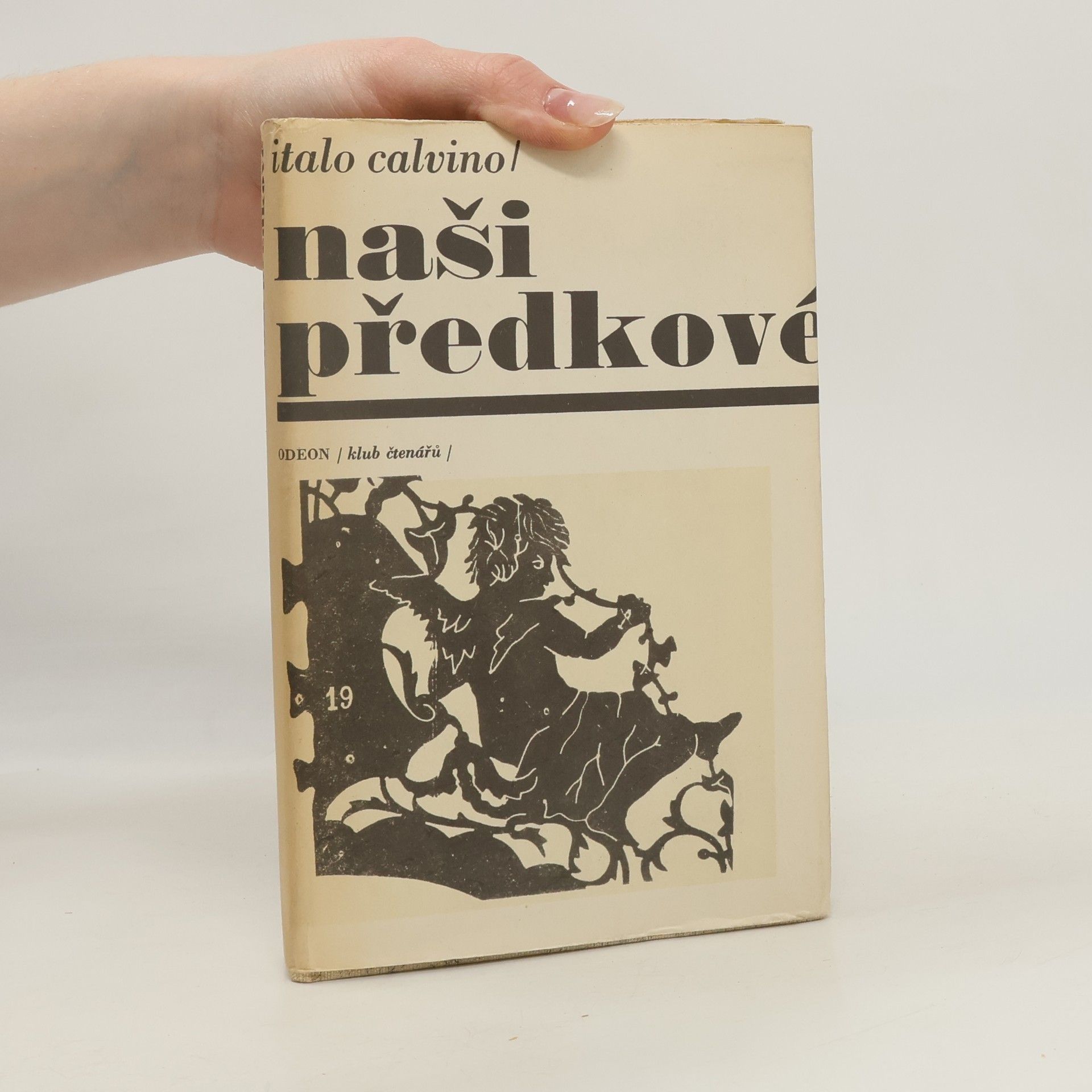 Italo Calvino Naši předkové