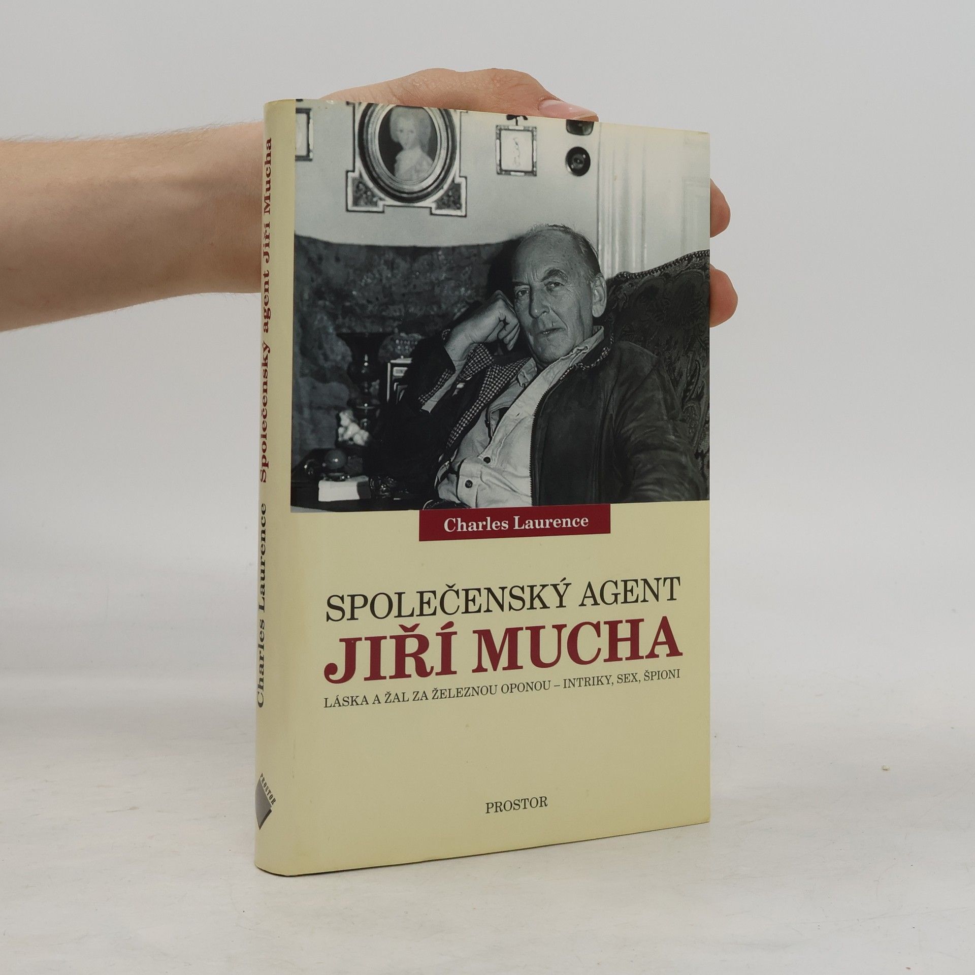 Charles Laurence Společenský agent Jiří Mucha