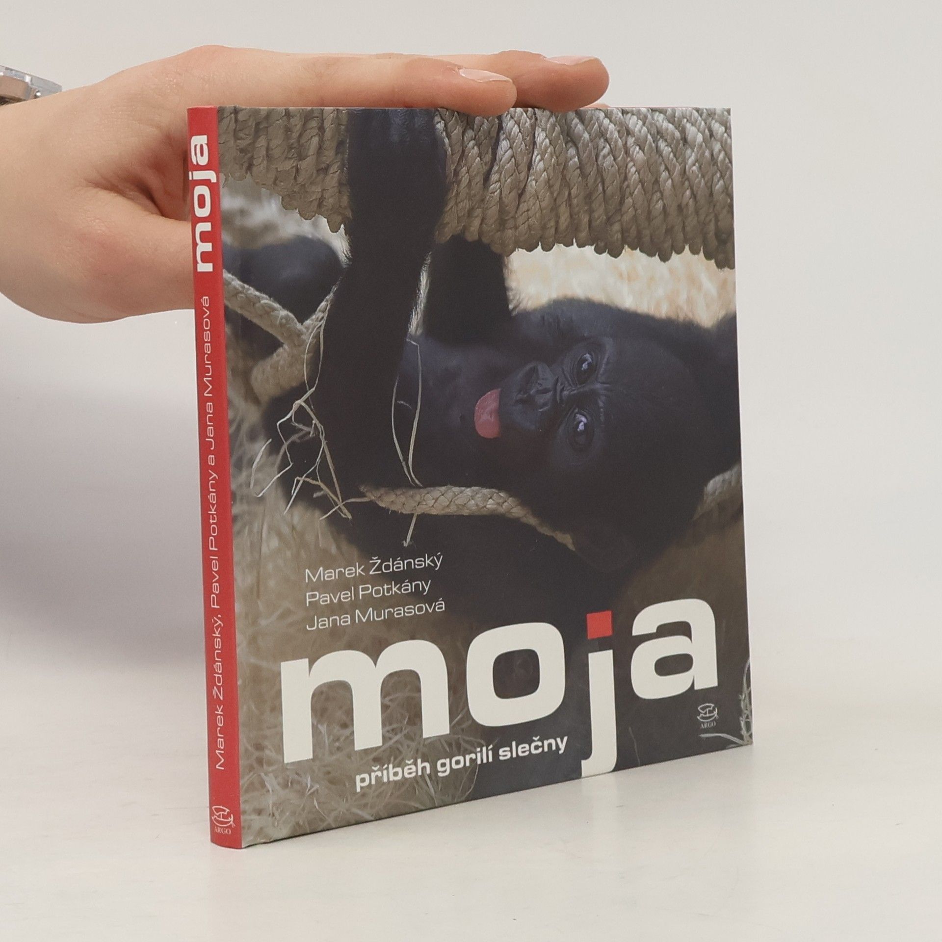 Jana Murasová Moja. Příběh gorilí slečny