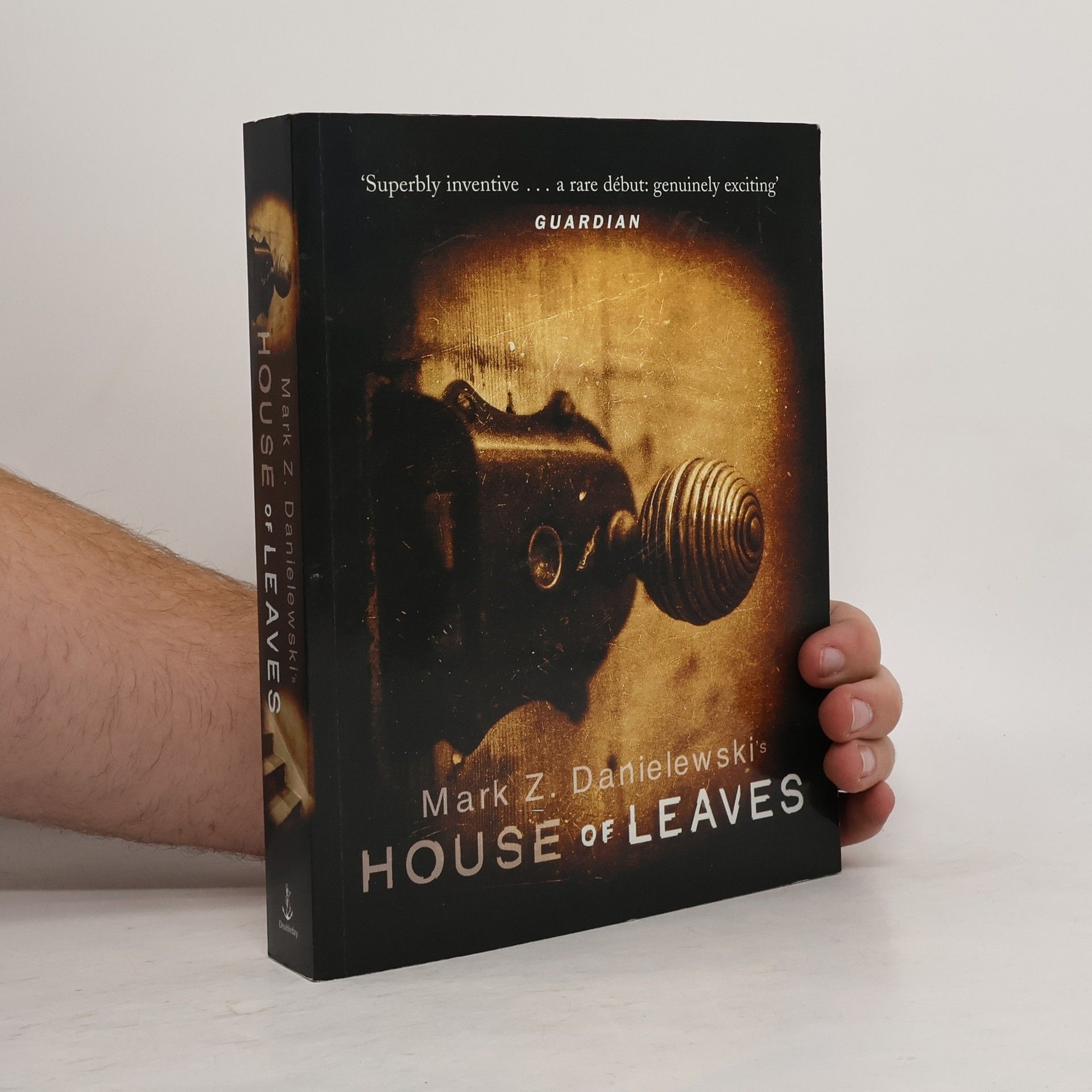 Mark Z. Danielewski House of leaves
