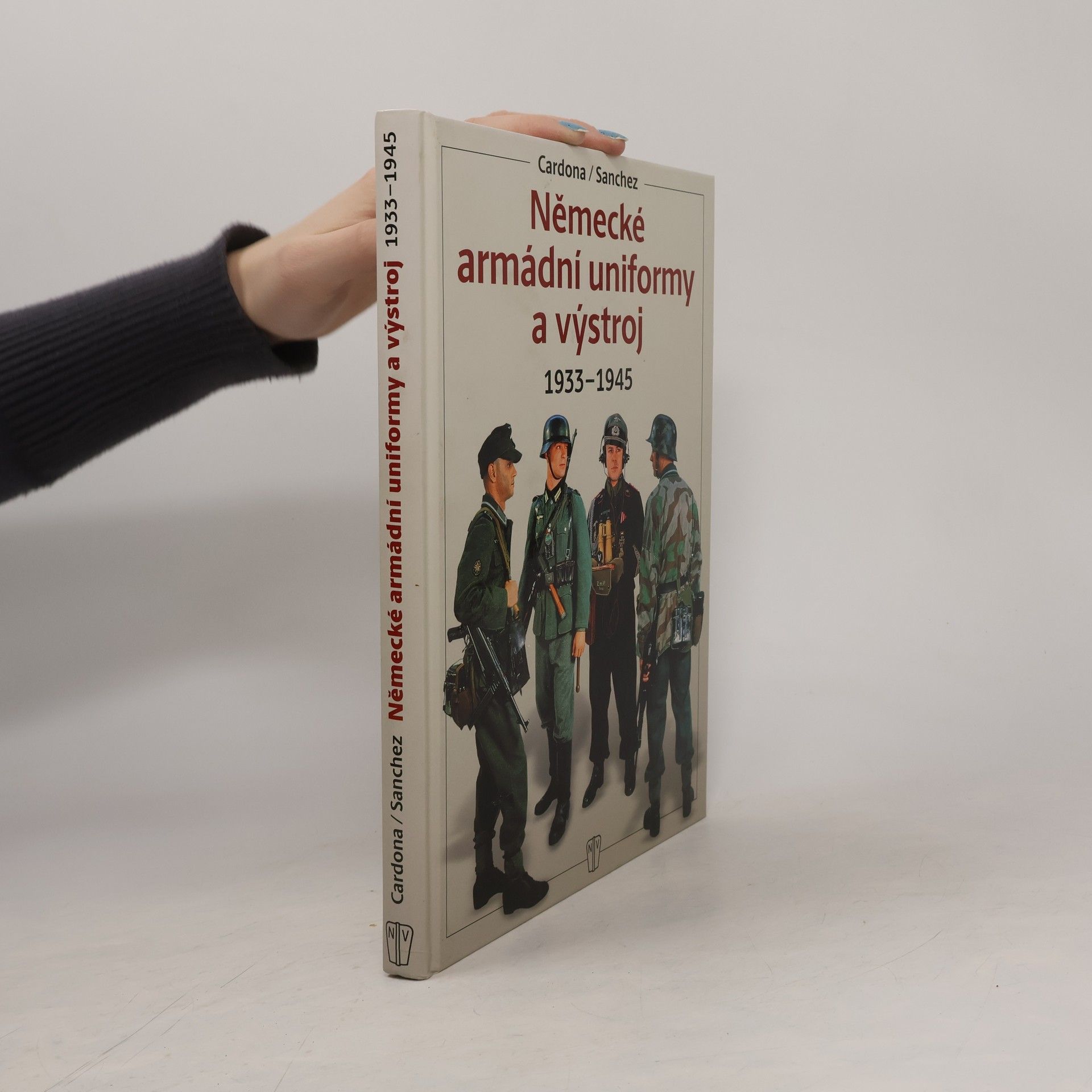 Ricardo Recio Cardona Německé armádní uniformy a výstroj: 1933-1945